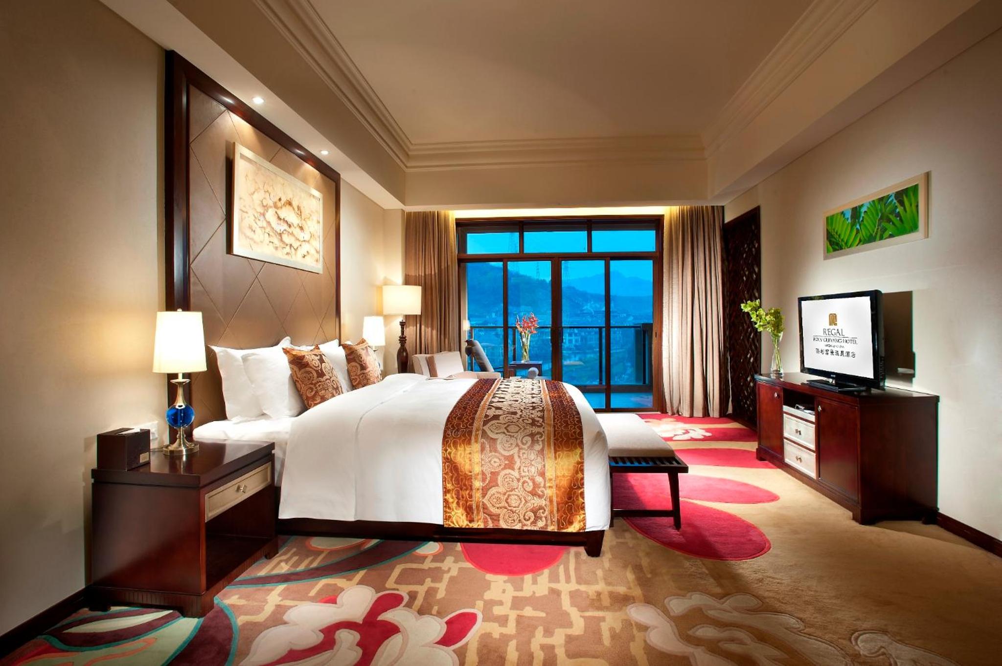 Suite with Lake View photo 3