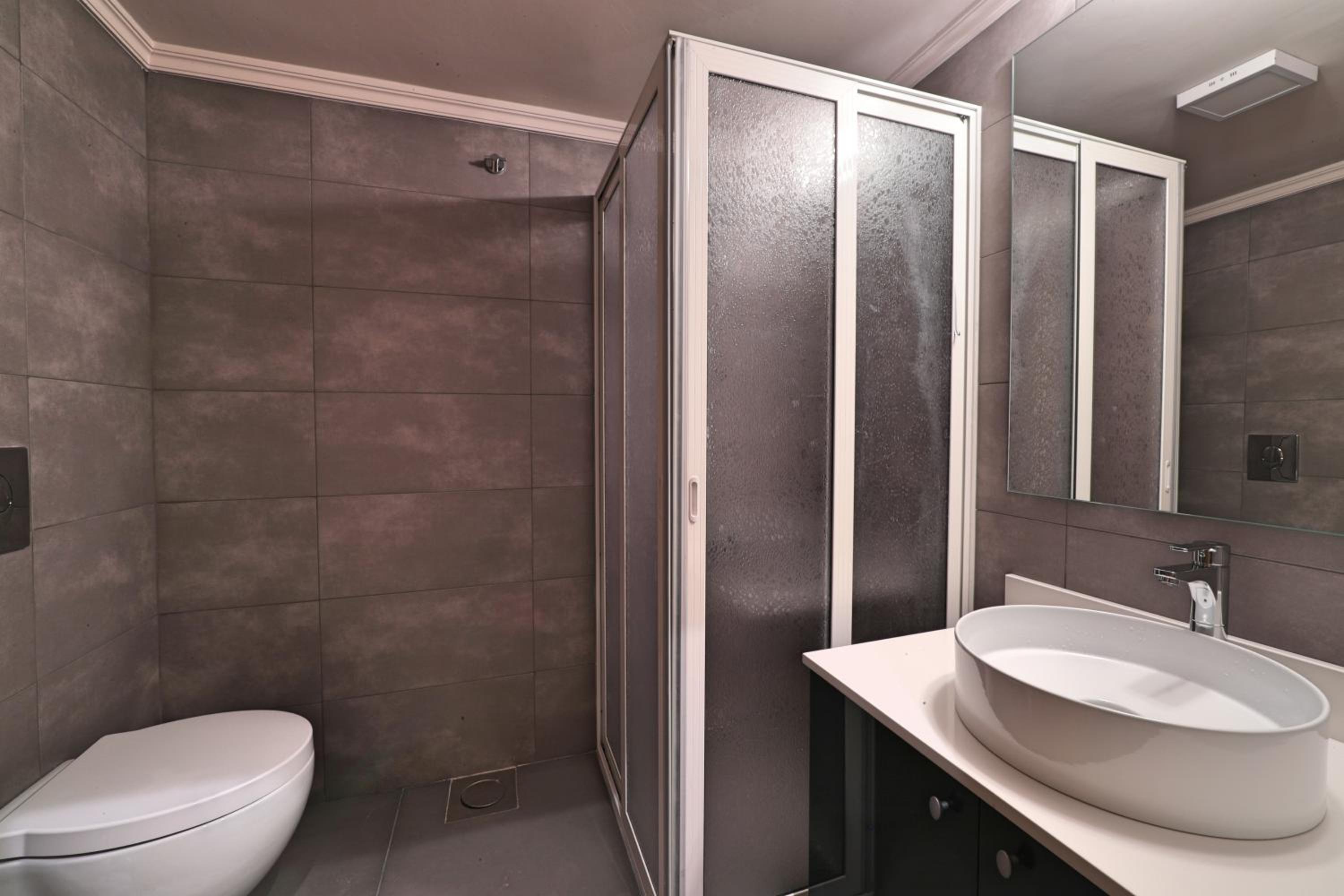 Studio Apartment photo 3