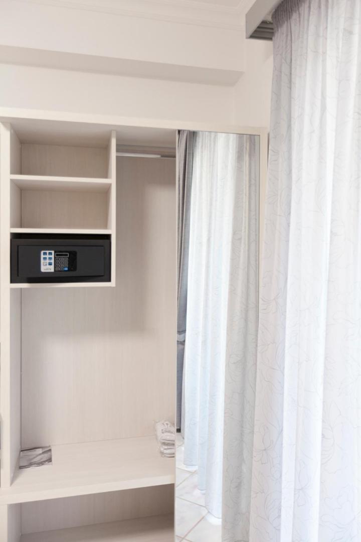 Deluxe King Room photo 1