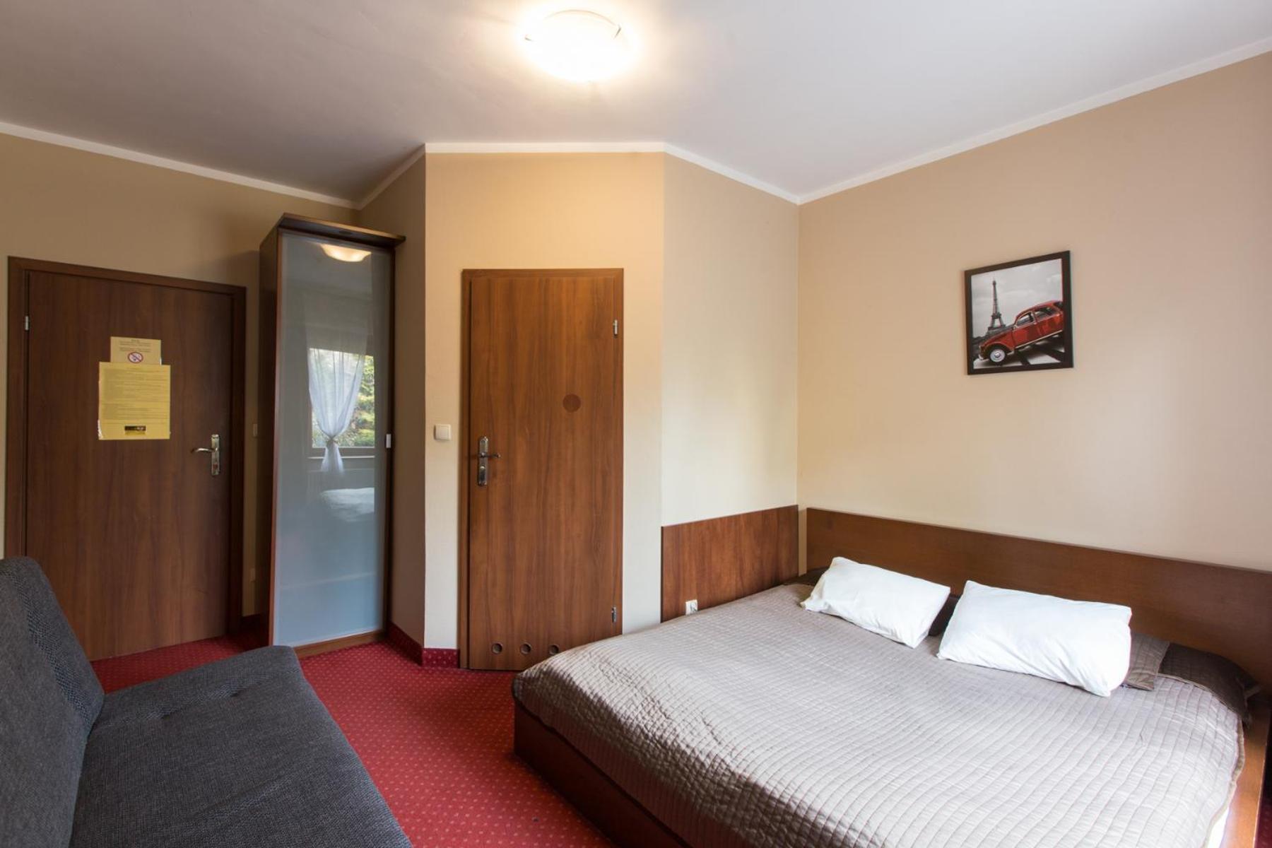 Deluxe Queen Room photo 3