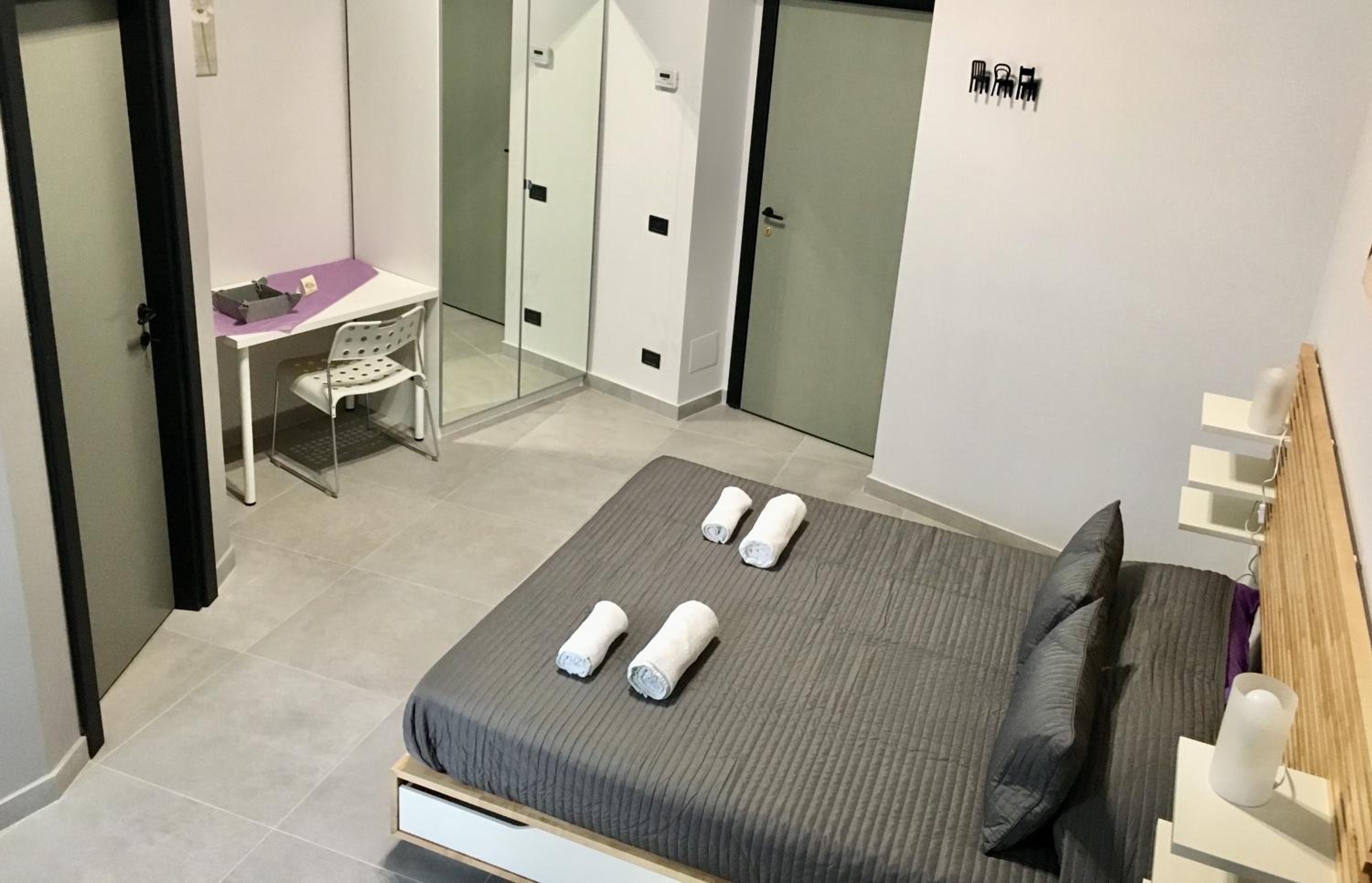 Double Room with Internal View - Photo 4