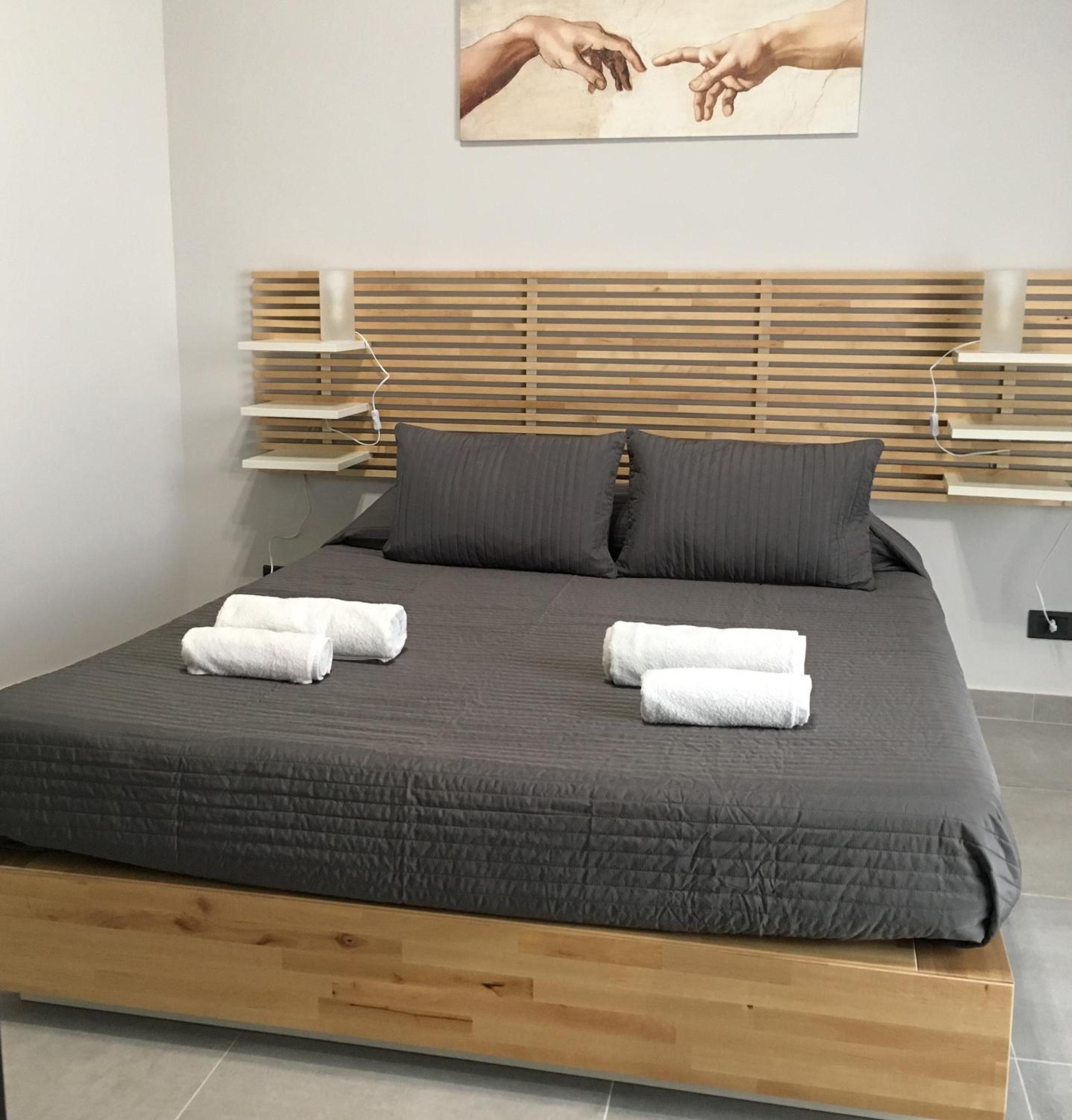 Double Room with Internal View - Photo 5