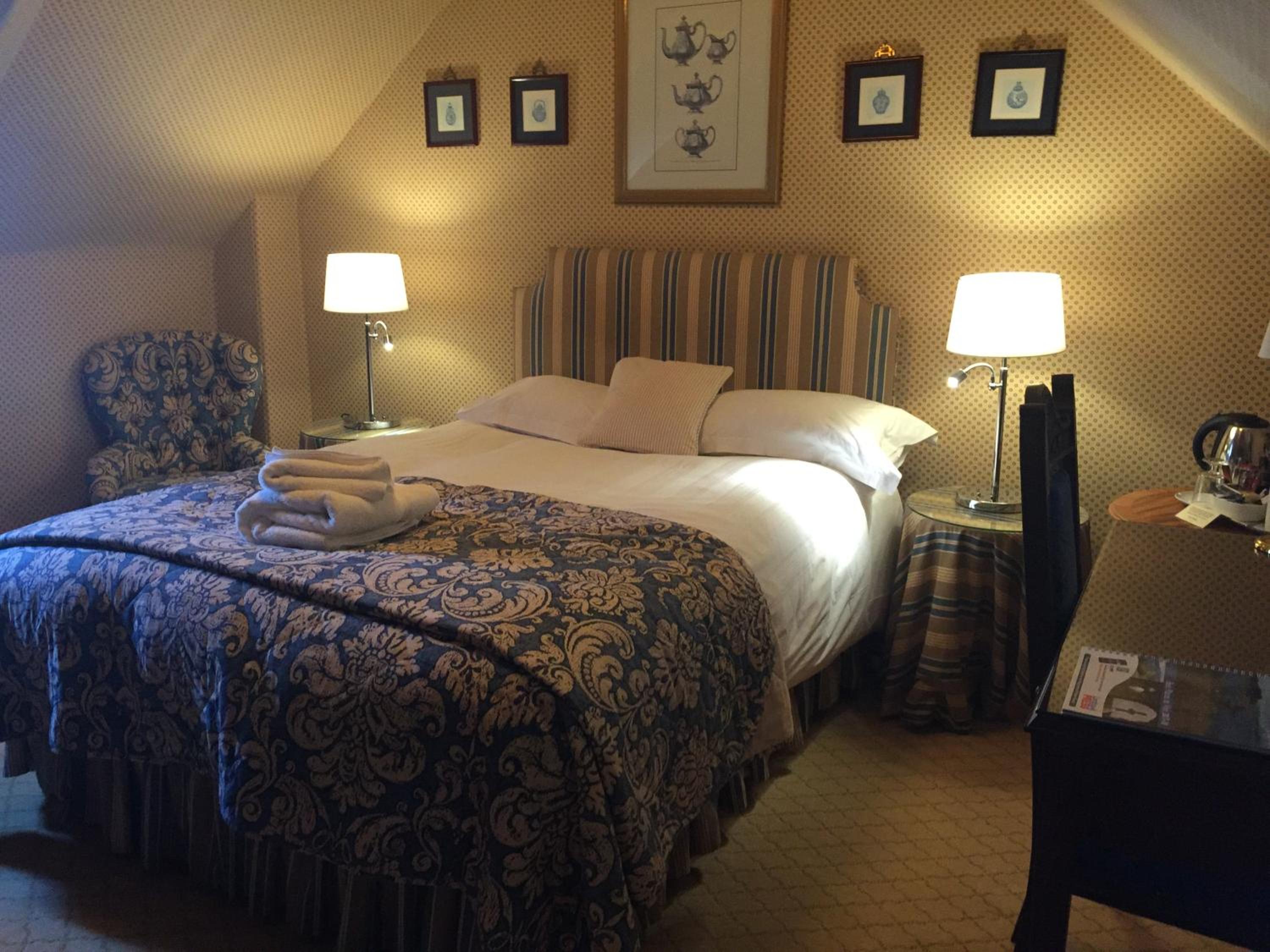 Single Room with Private External Bathroom