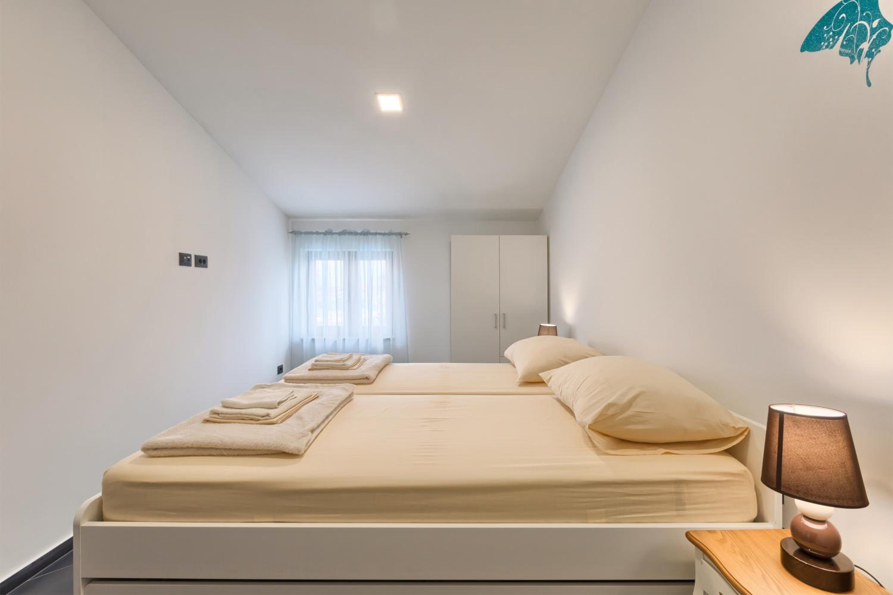 Two-Bedroom Apartment With Spa Bath