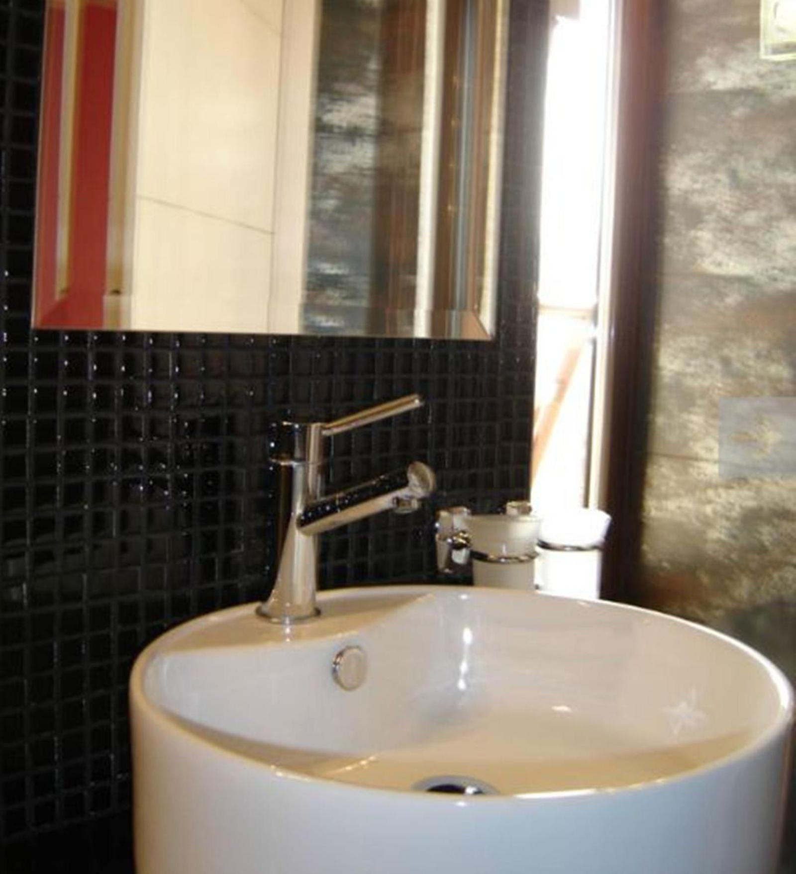 Twin Room - Photo 4