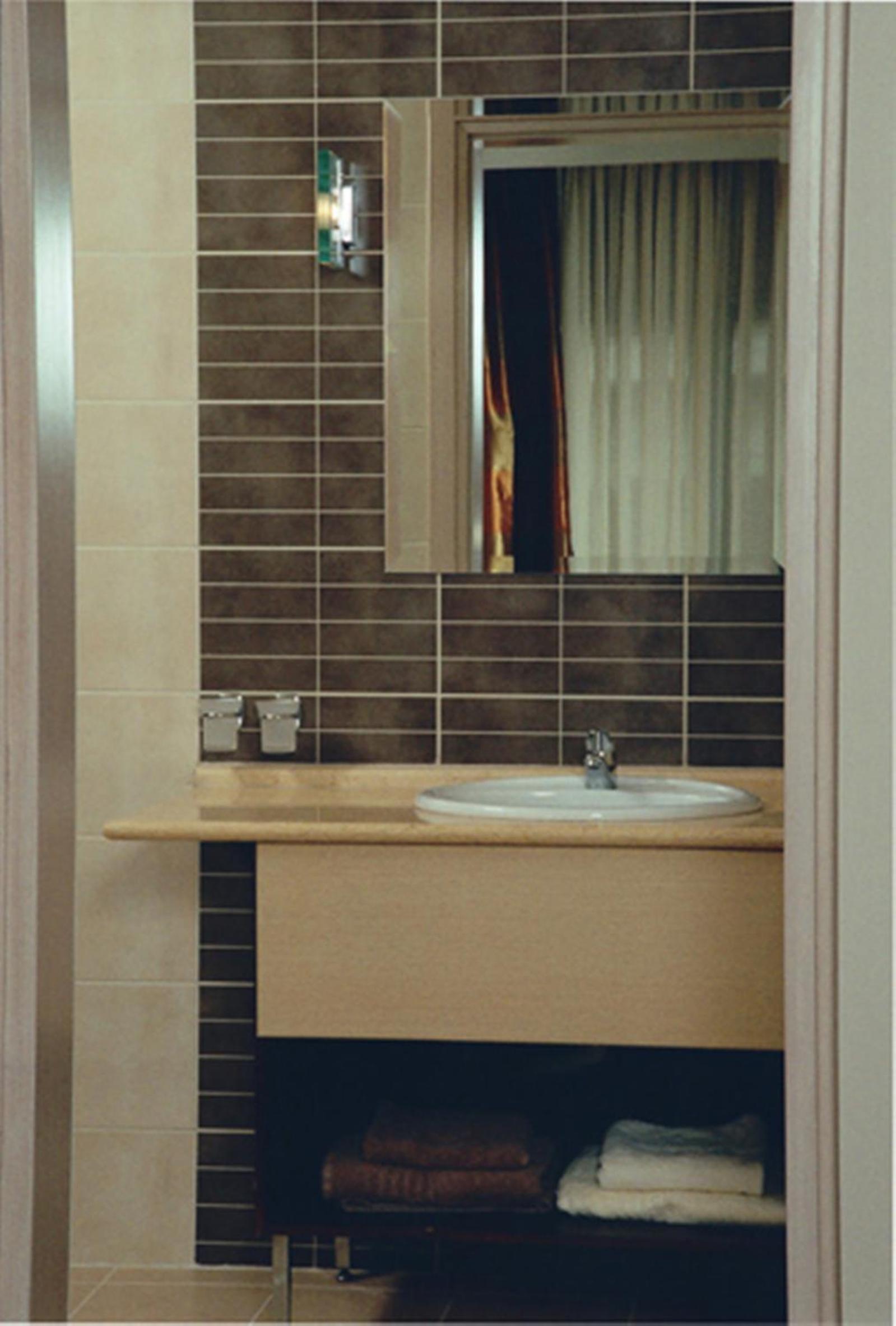 Twin Room - Photo 6