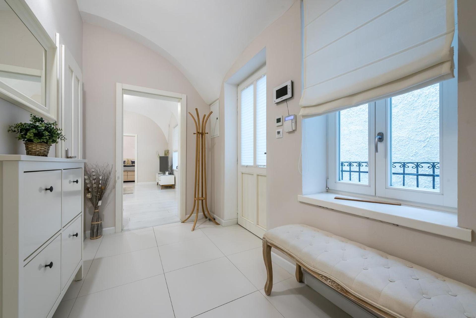 Apartment with Terrace photo 3