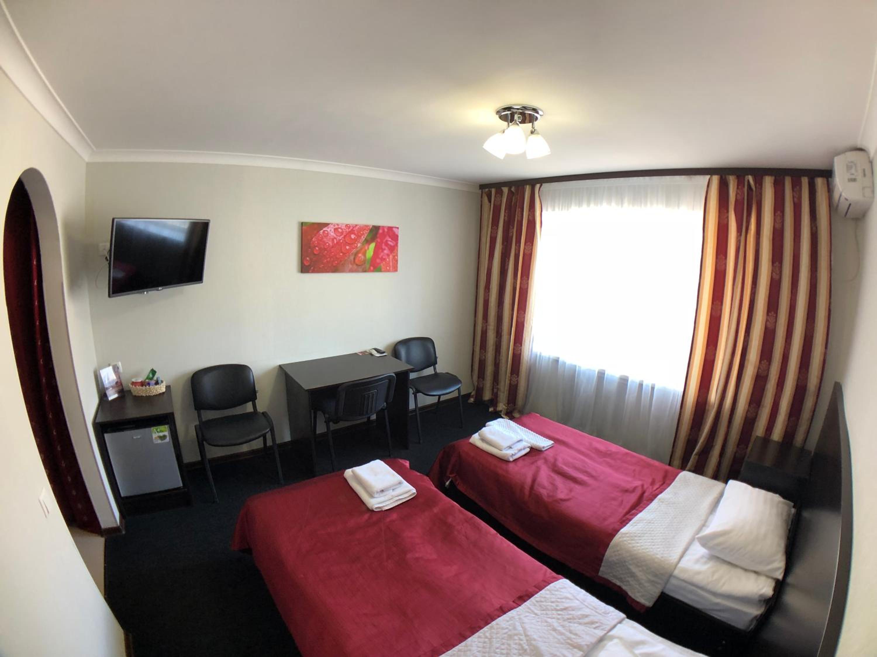 Comfort Twin Room - Photo 2