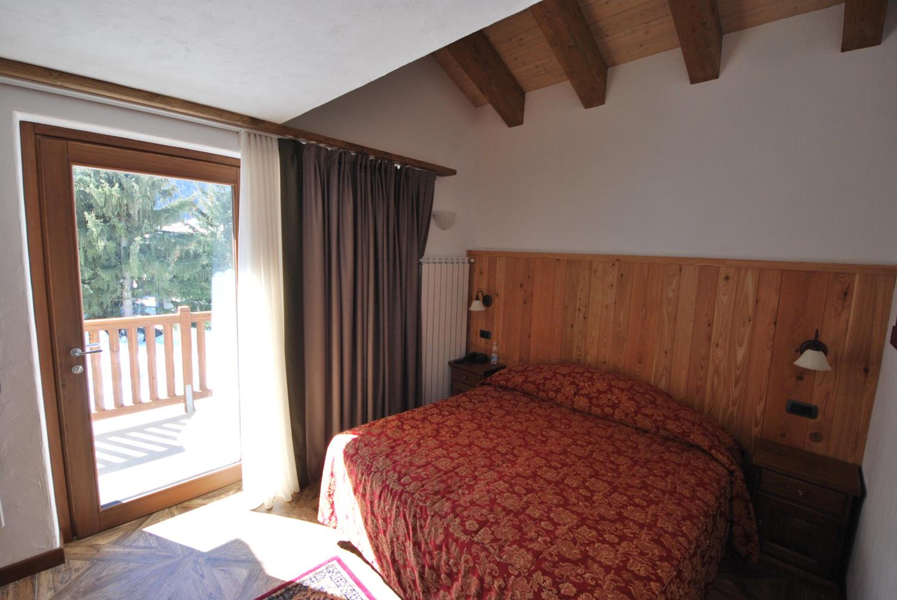Superior Double or Twin Room photo 1