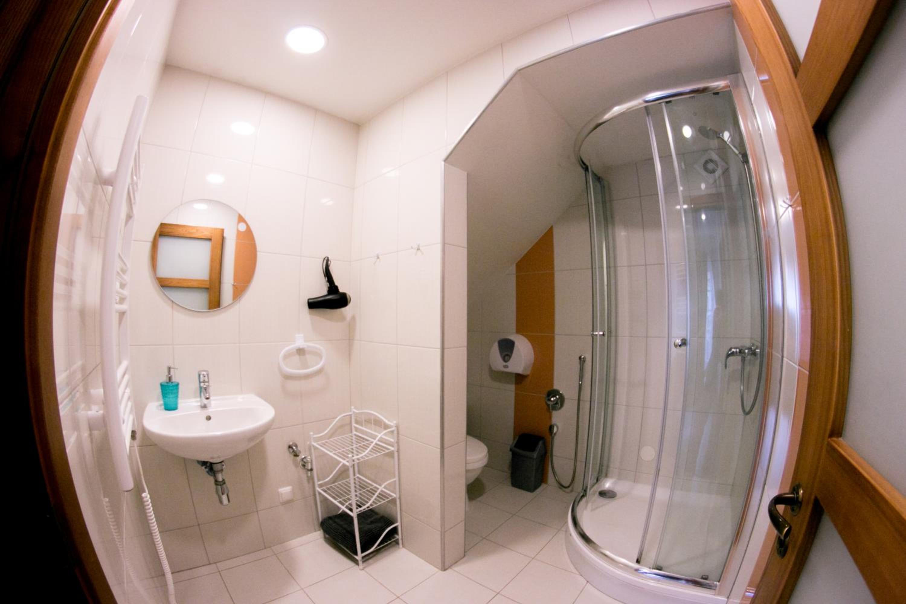 Two-Bedroom Apartment with Balcony photo 3