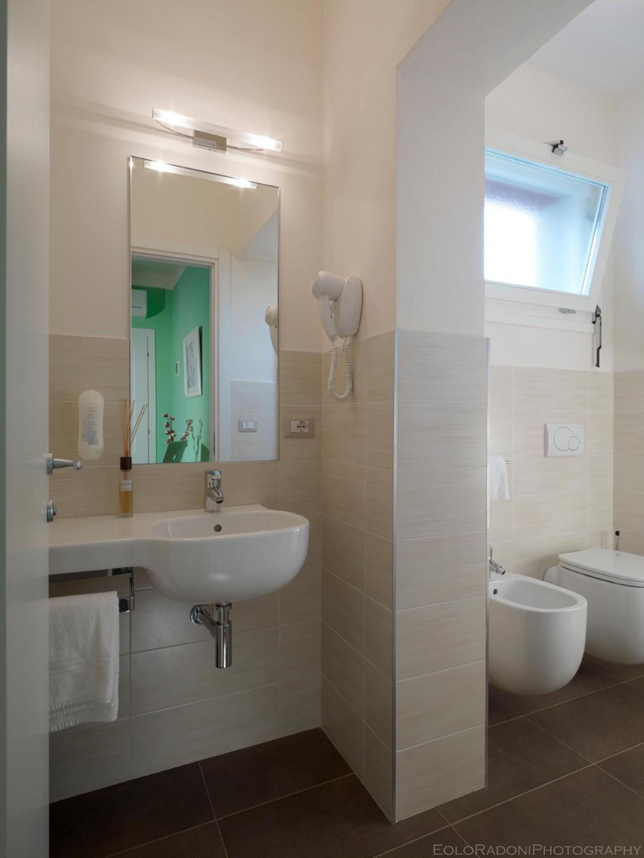 Quadruple Room - Photo 2