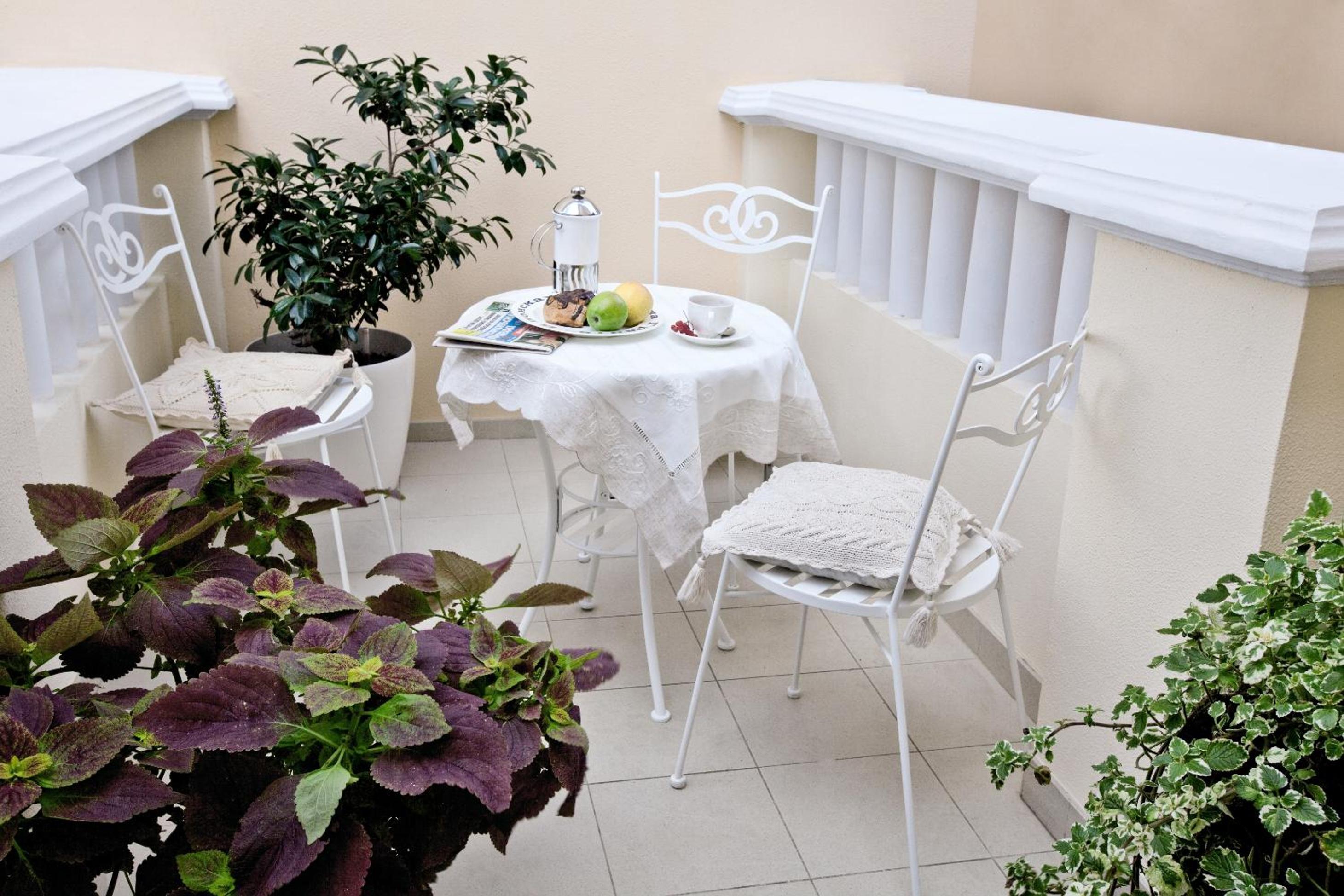 King Room with Balcony photo 3