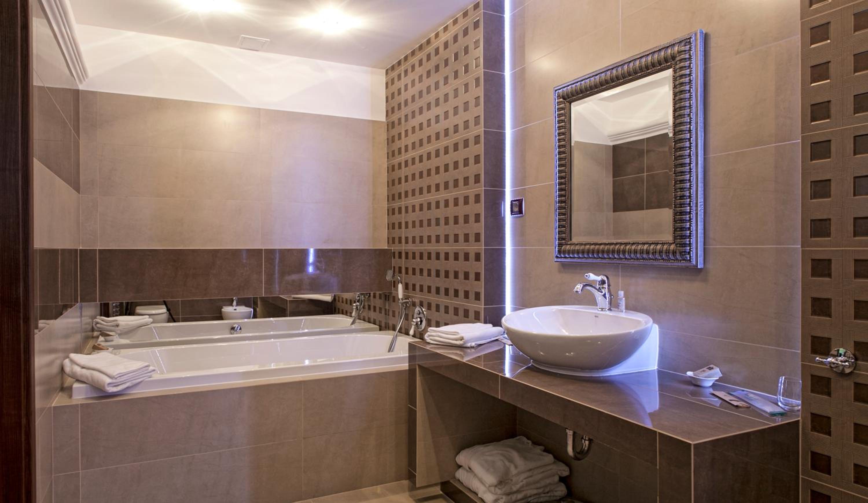 Junior Suite - Photo 6