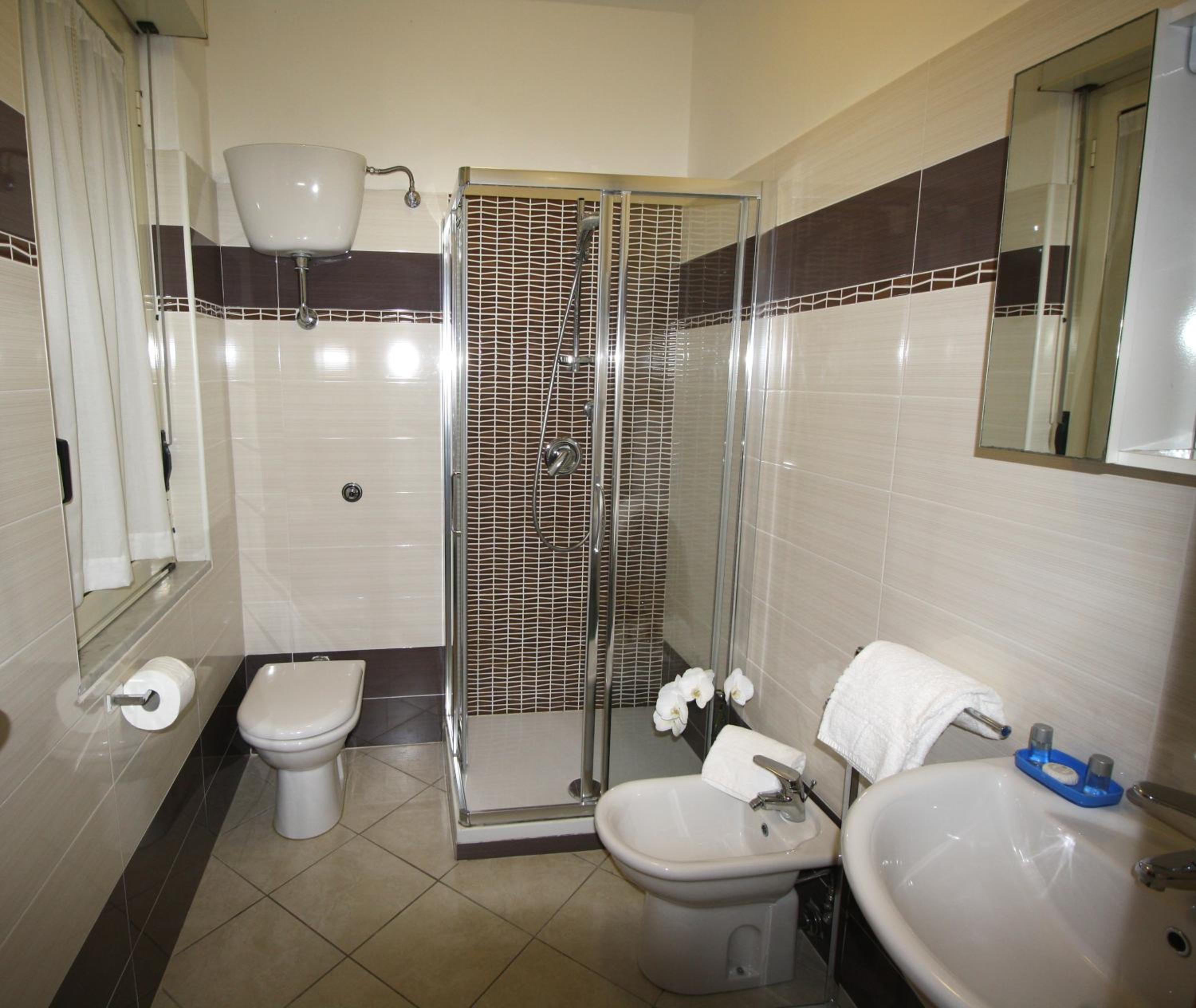Standard One-Bedroom Apartment photo 2