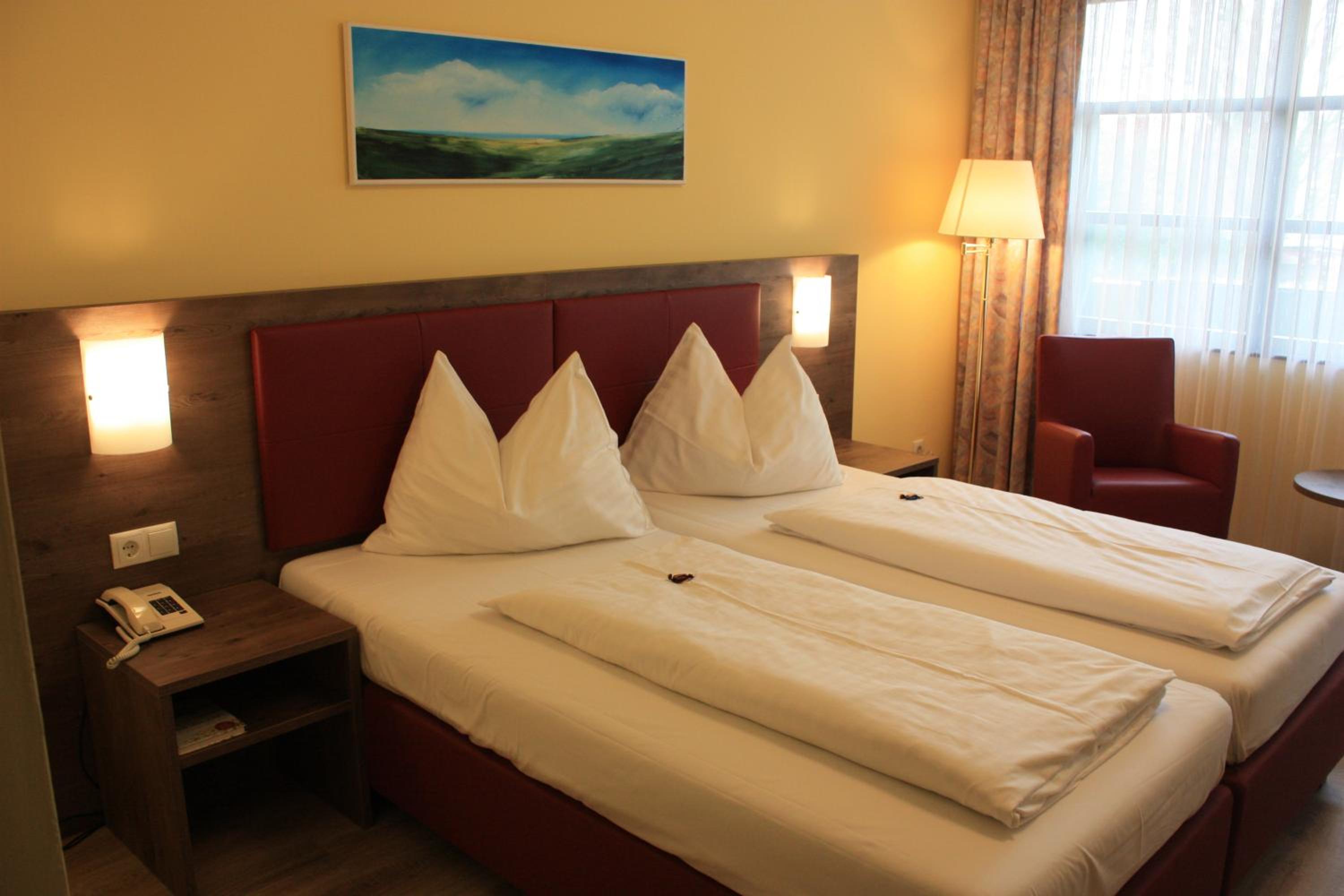 Standard Double Room with Balcony - Photo 1