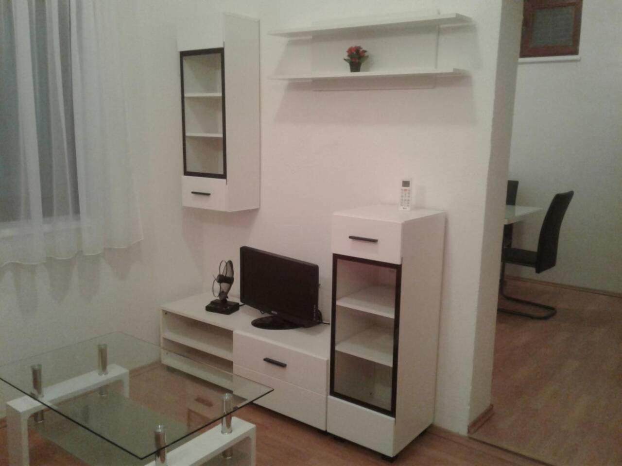 Apartment - Photo 1