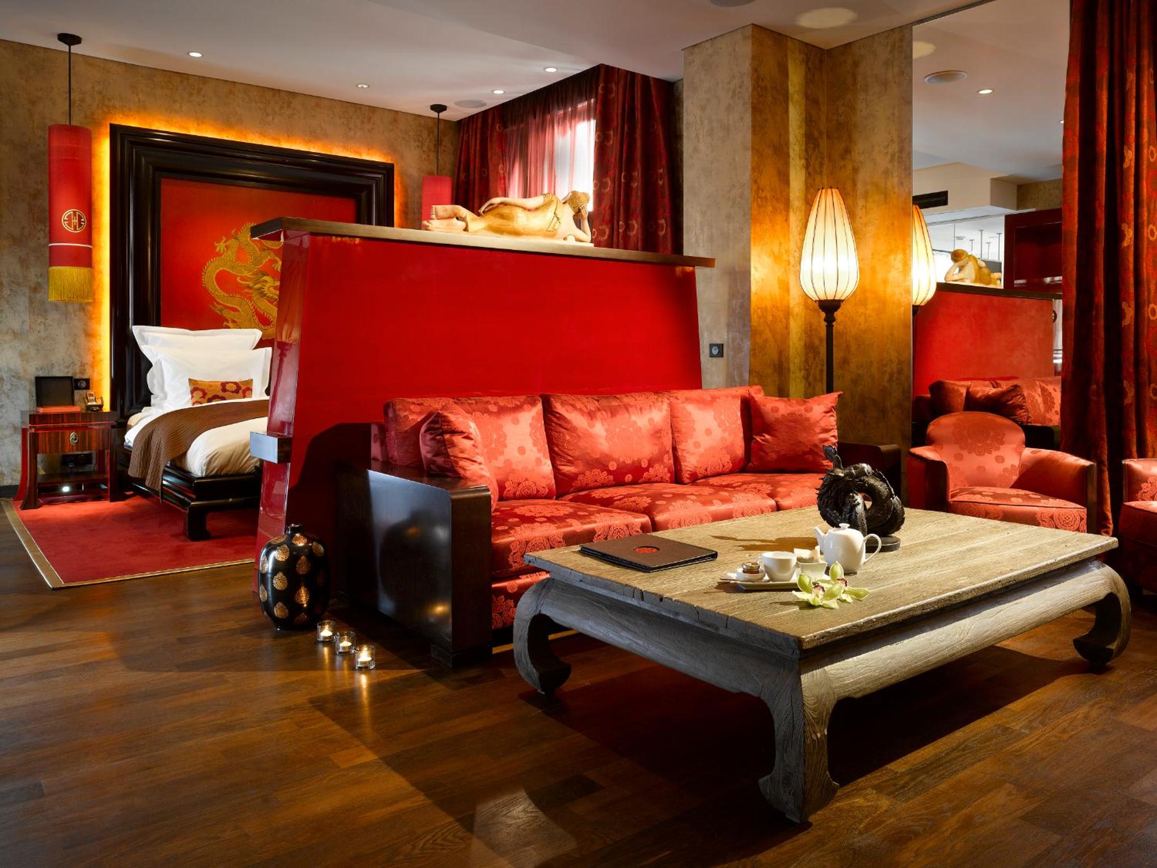 Deluxe Suite