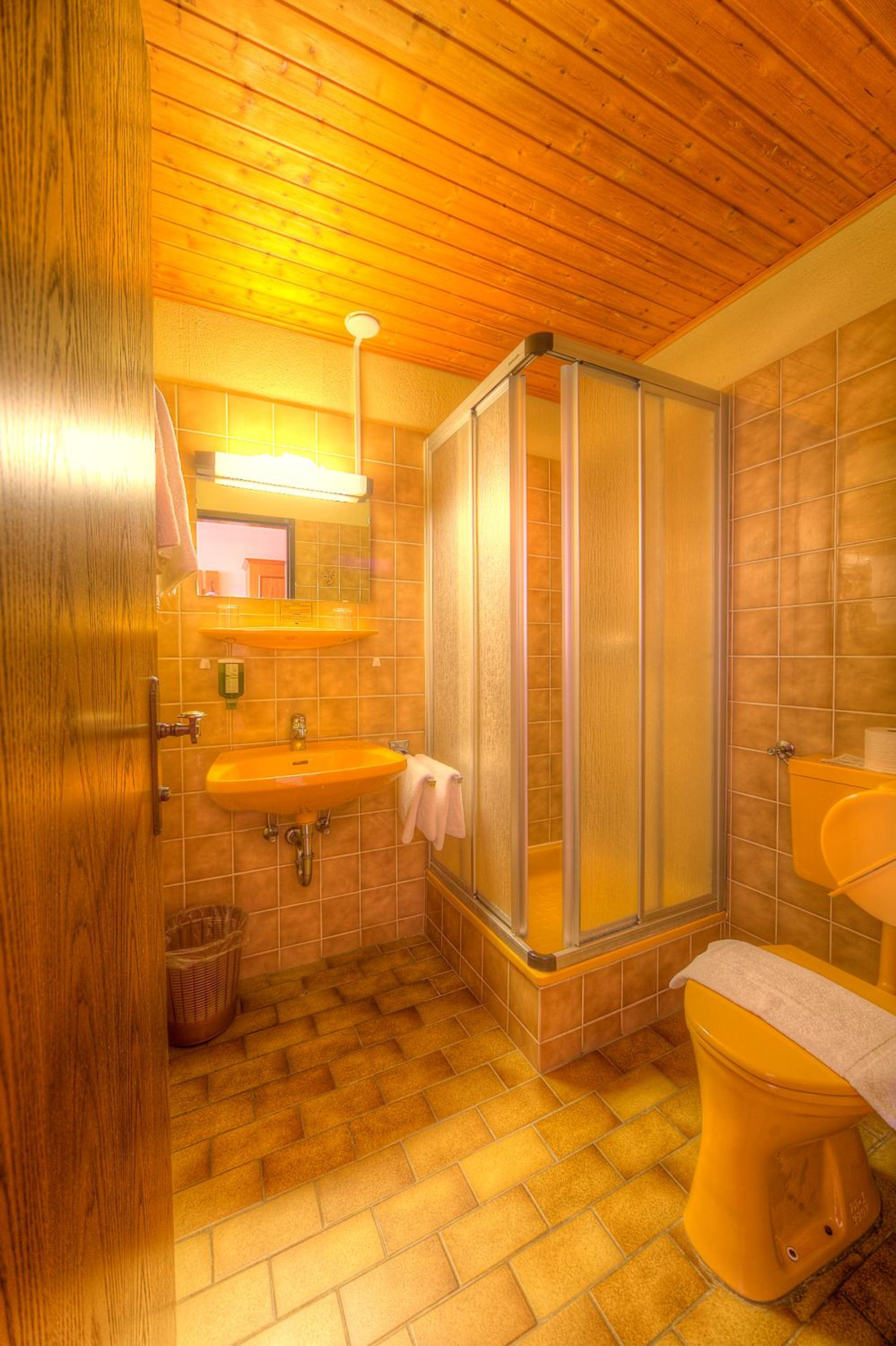 Standard Double Room with Balcony - Photo 2