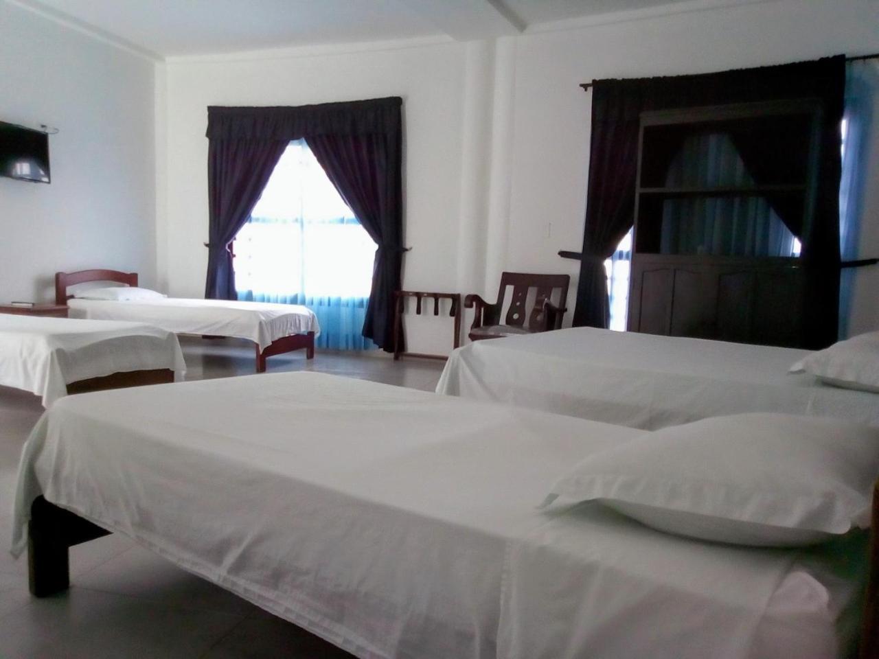 Standard Family Room photo 1