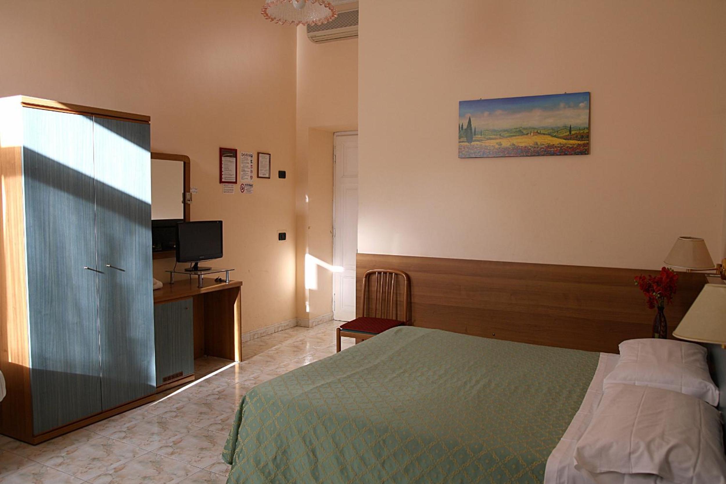 Triple Room photo 2
