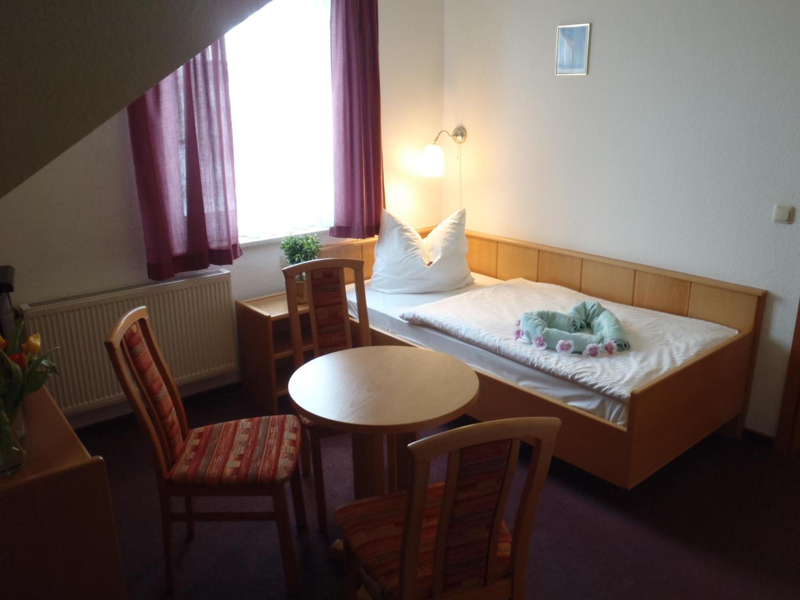 Triple Room - Photo 3