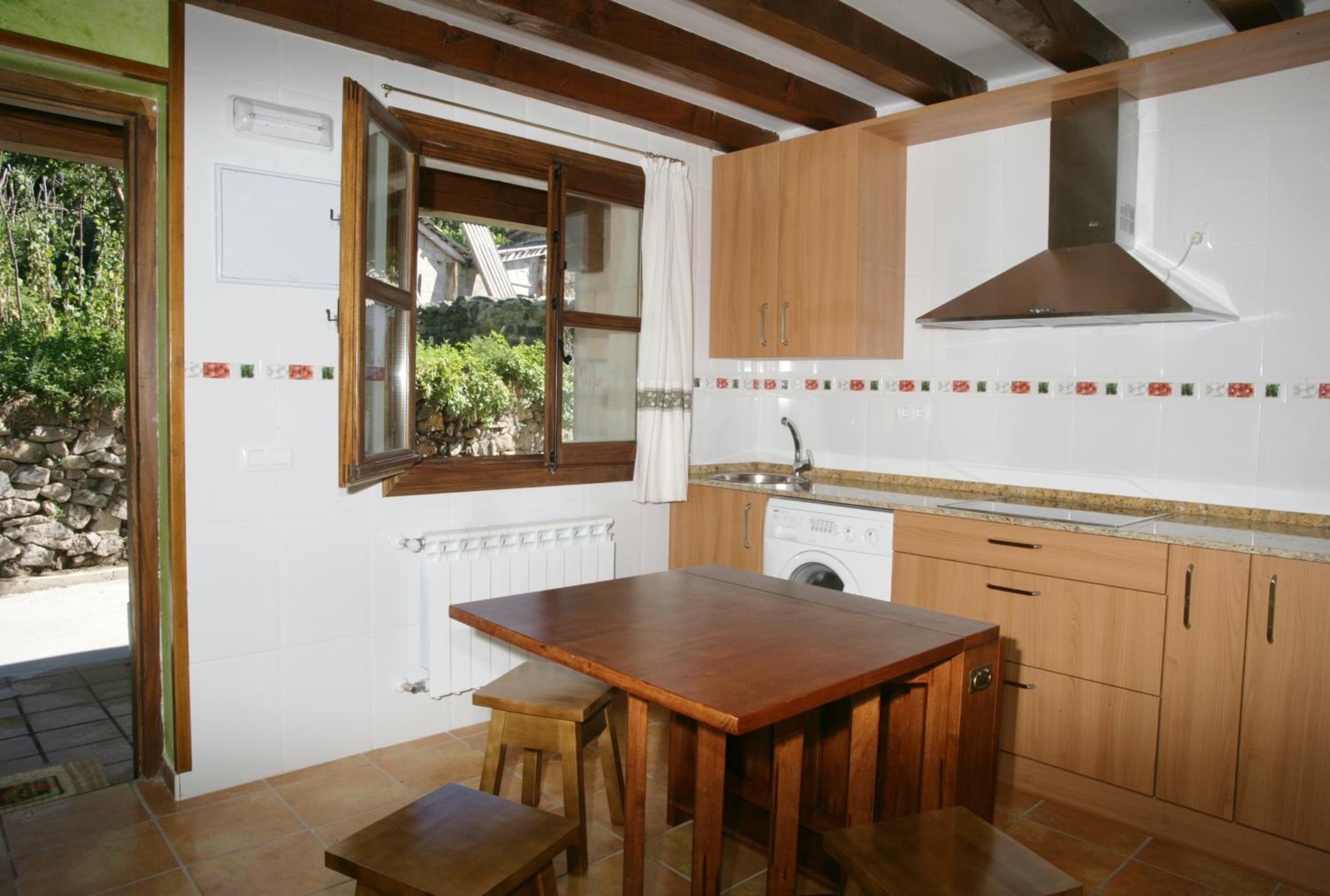 Three-Bedroom Apartment (6 Adults) photo 3