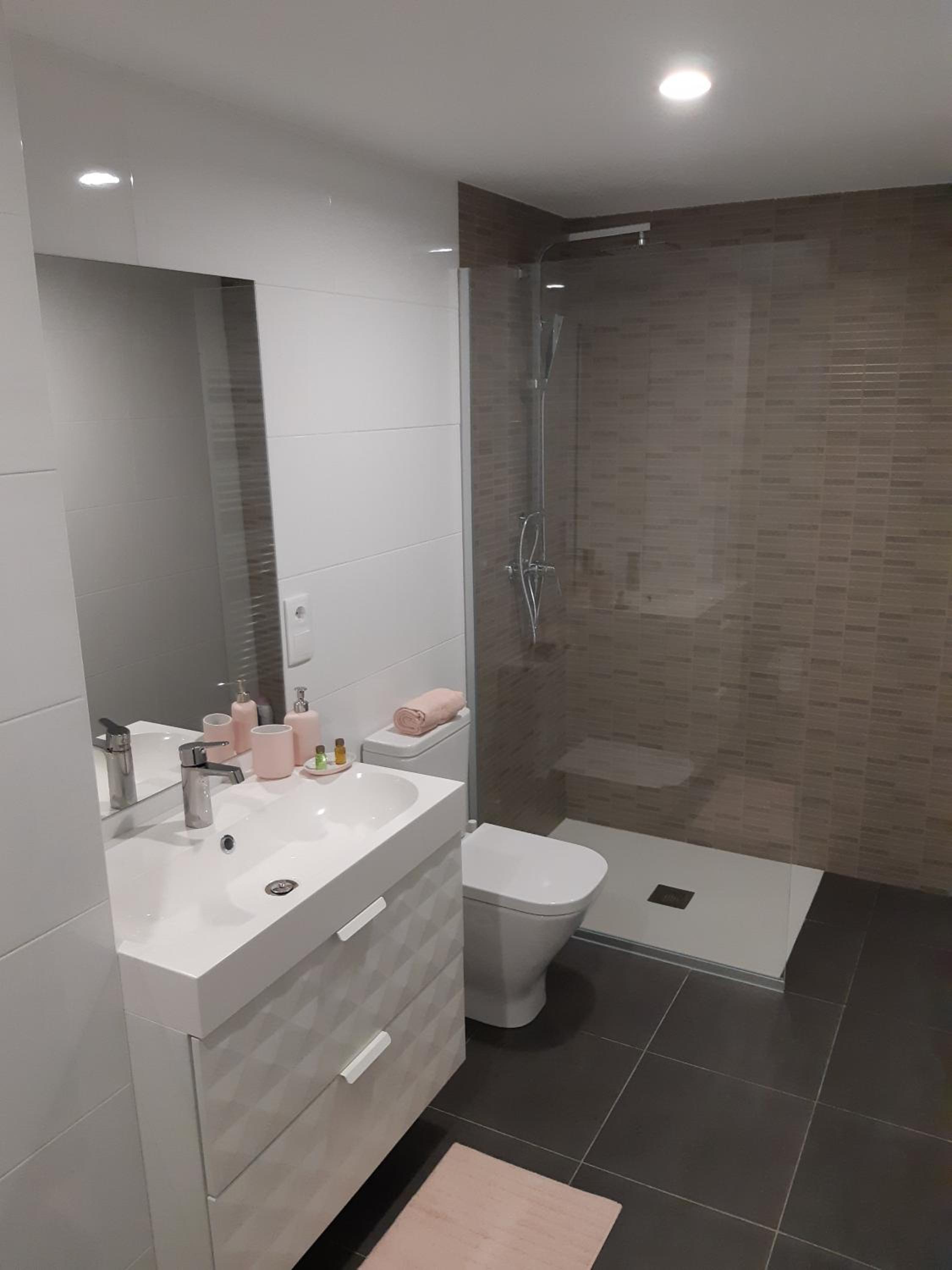 Apartment - Photo 2