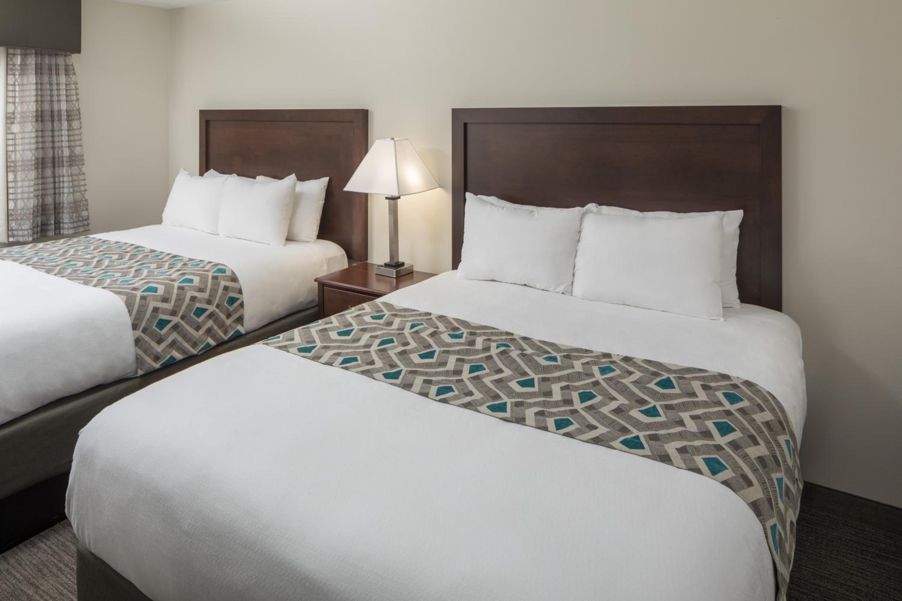  Queen Room with Two Queen Beds photo 1