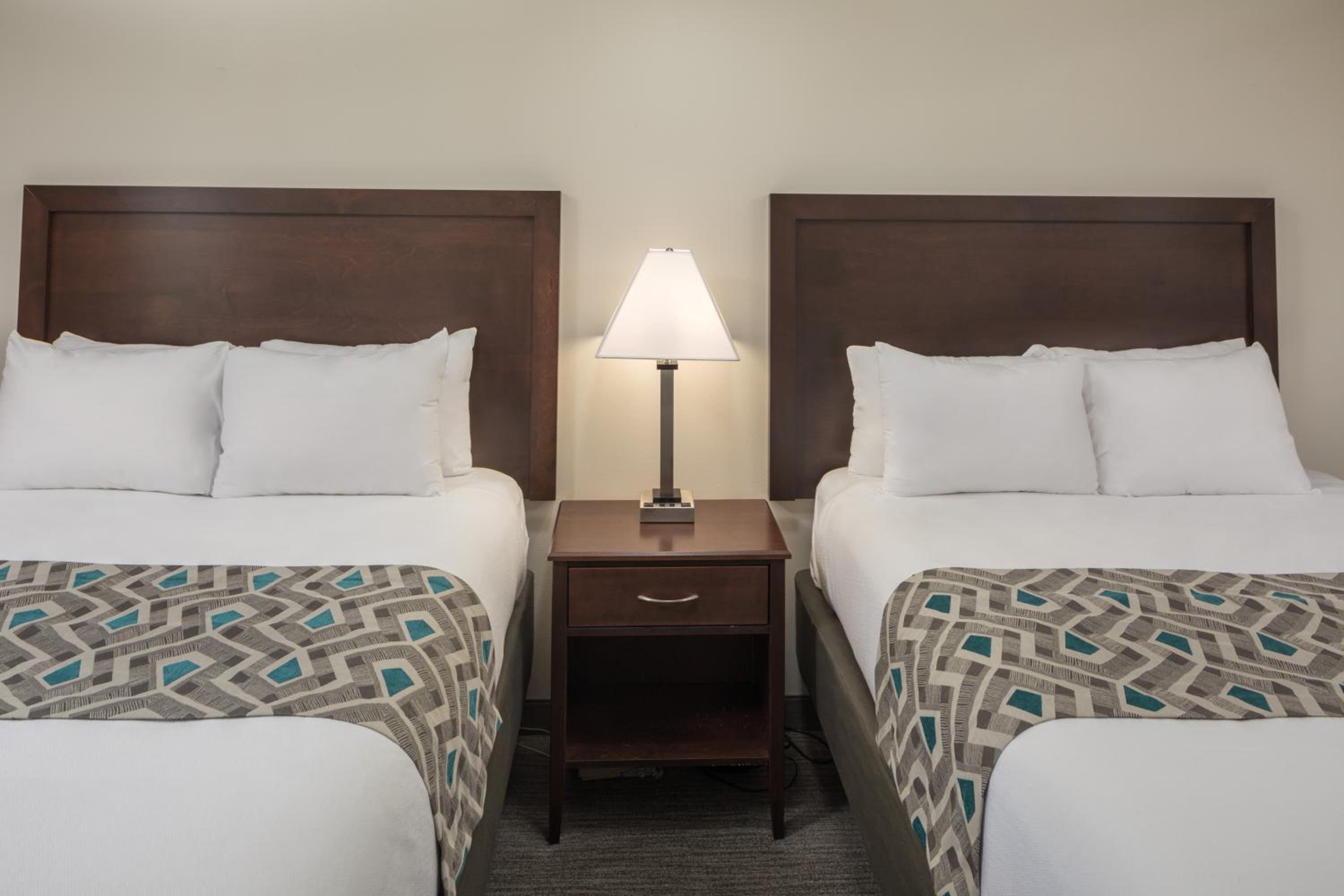  Queen Room with Two Queen Beds photo 3