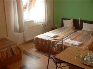 Triple Room - Photo 5