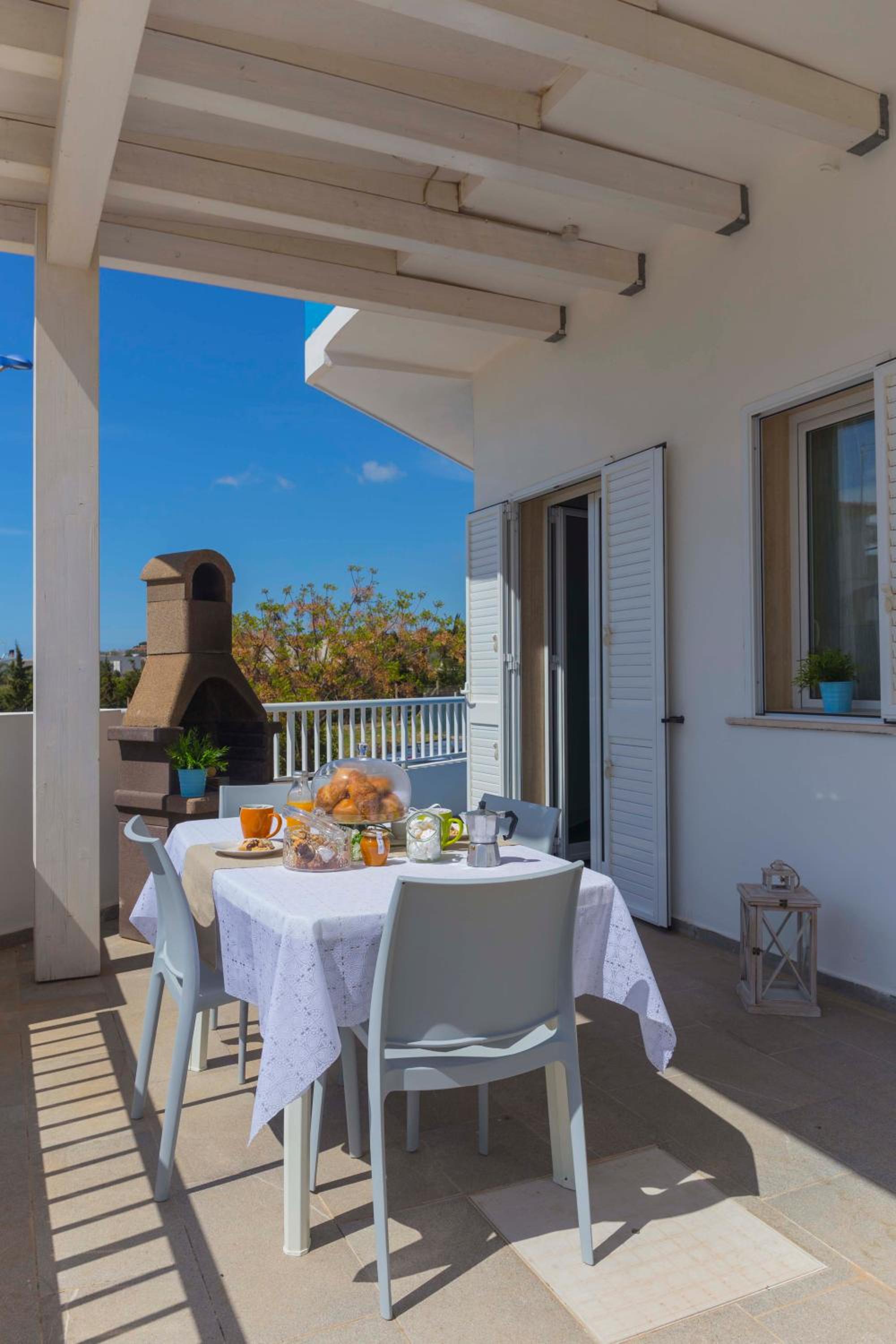 Two-Bedroom Apartment with Sea View photo 3