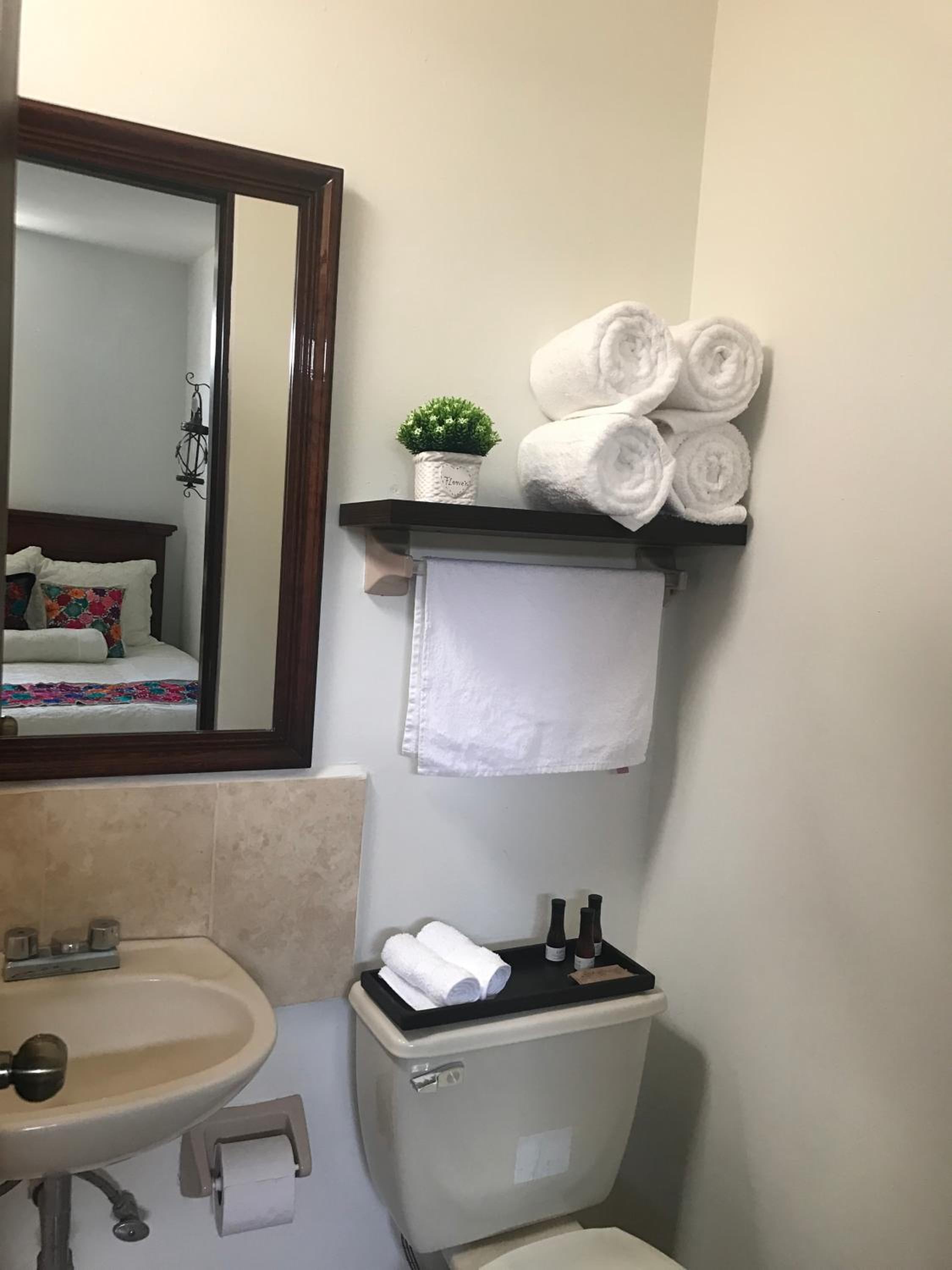 Deluxe Queen Room With Two Queen Beds photo 2