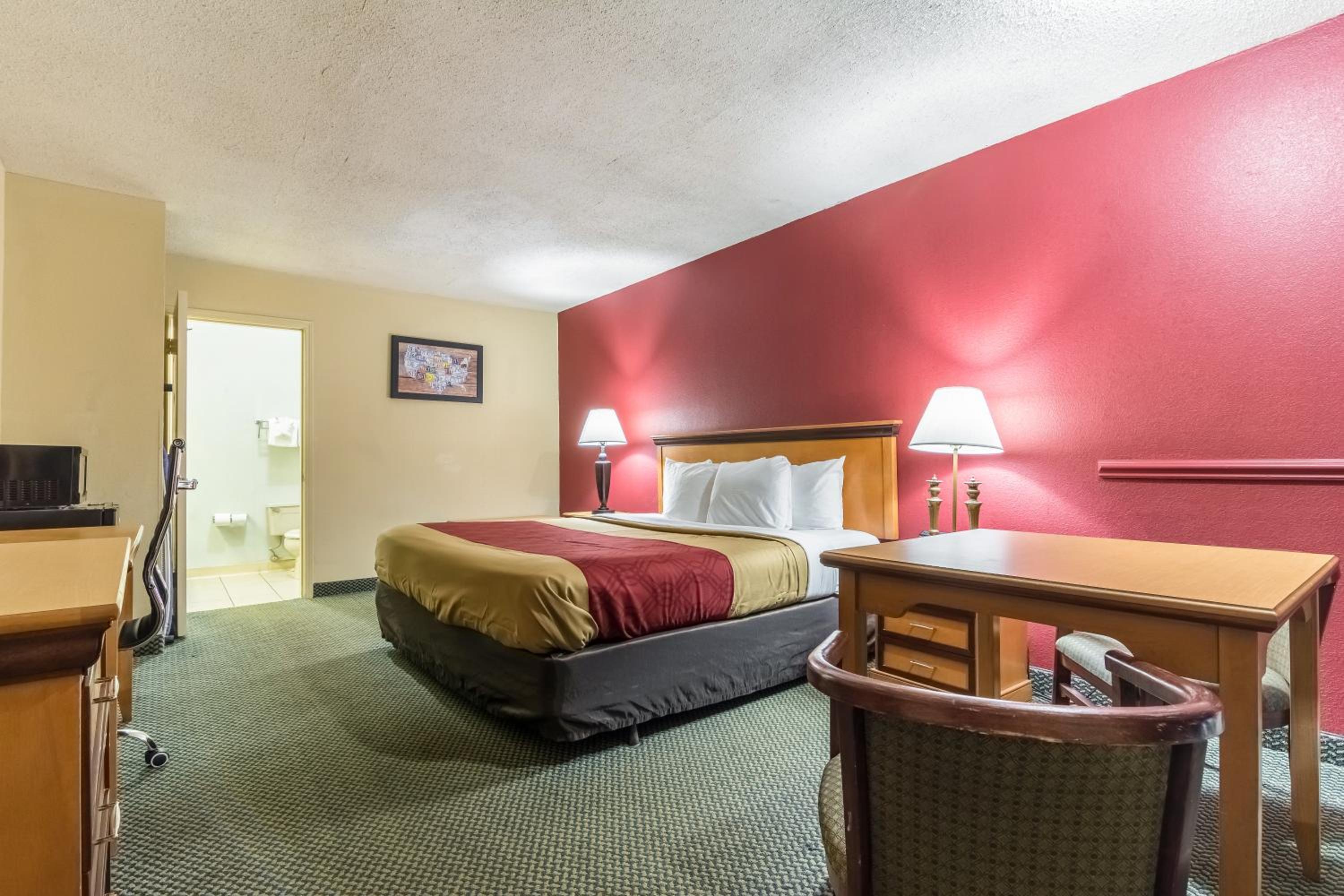 King Room - Non-Smoking - Photo 1