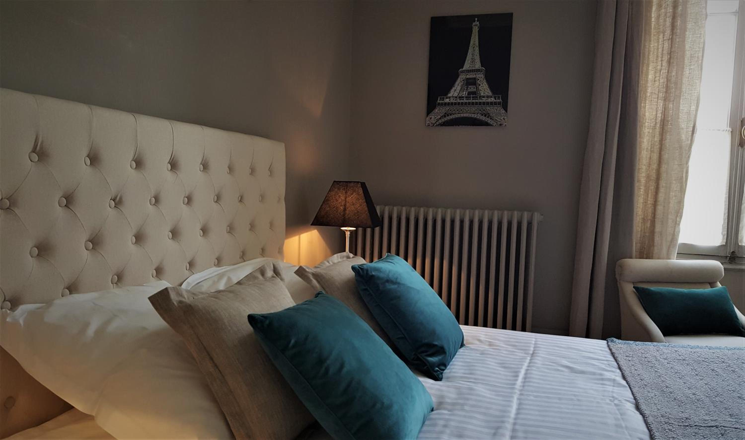 Double Room with Swimming Pool View photo 3