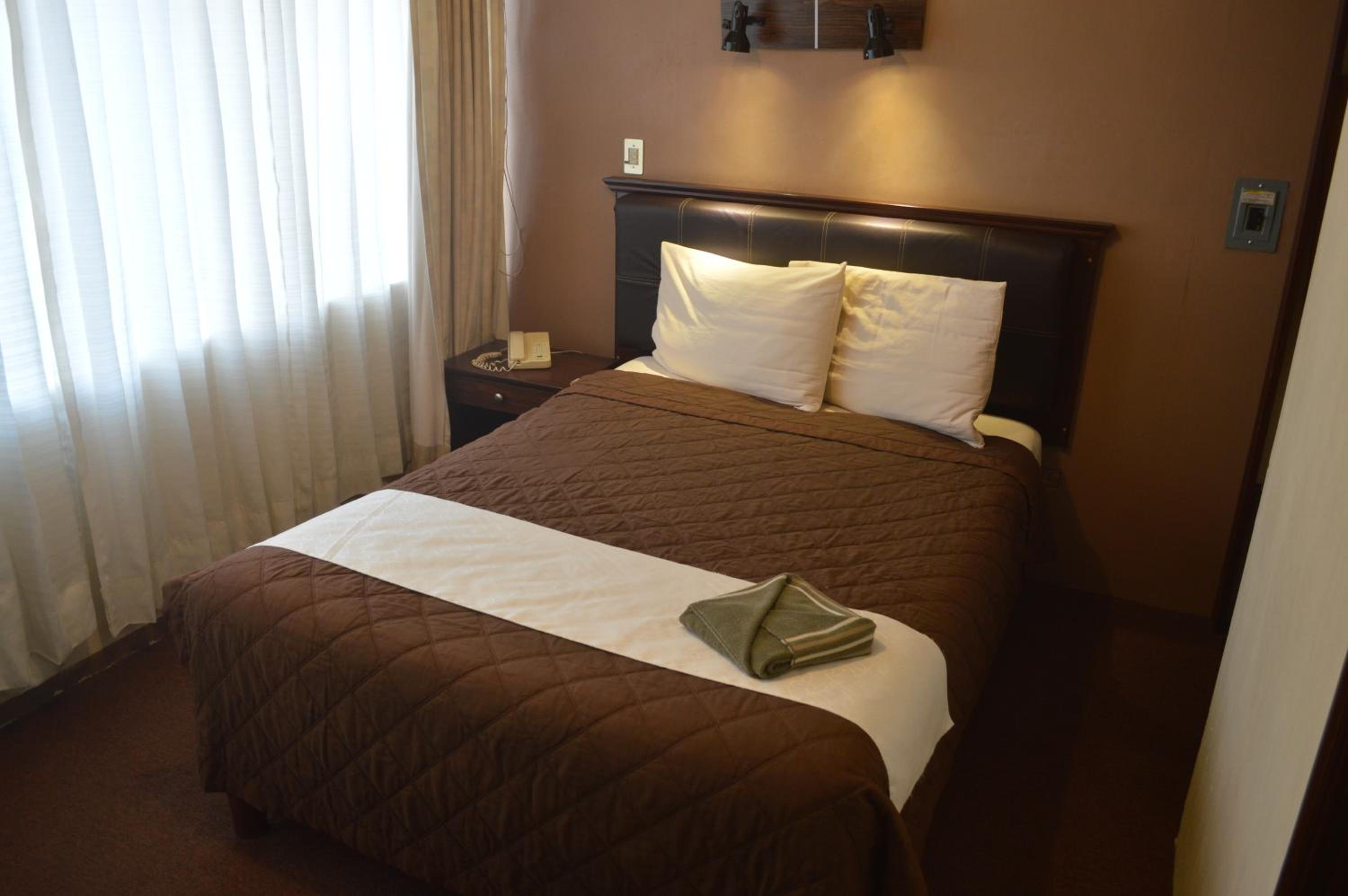 Double Room - Photo 8