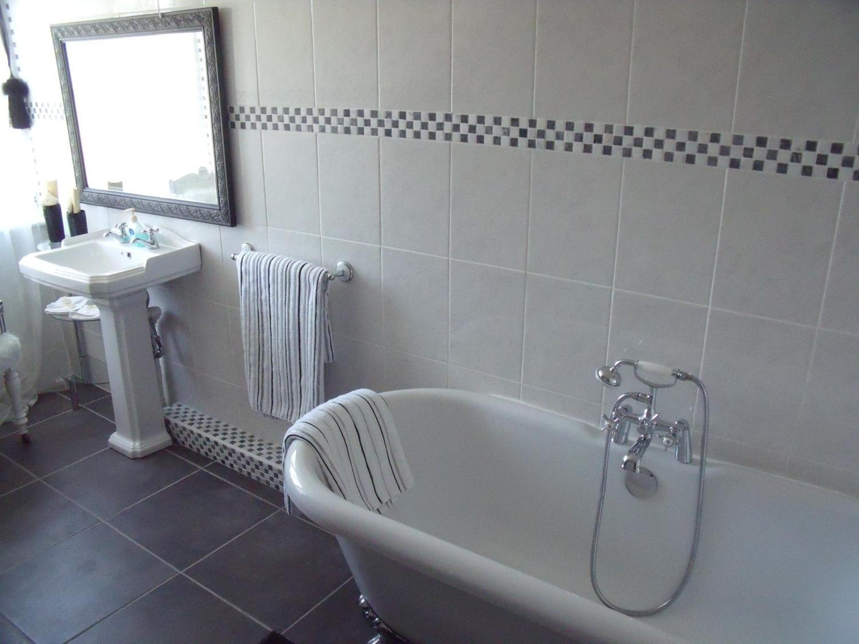 Deluxe Suite - Photo 4
