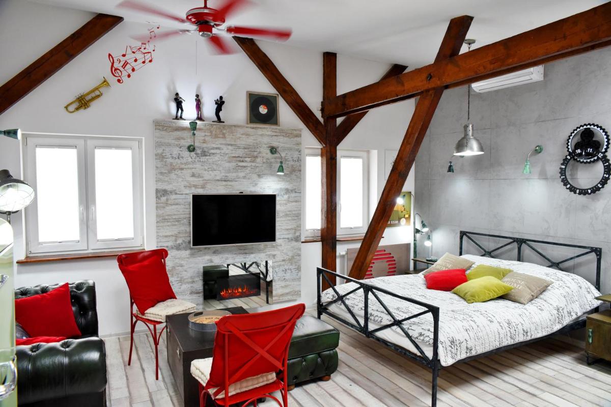 Loft photo 2