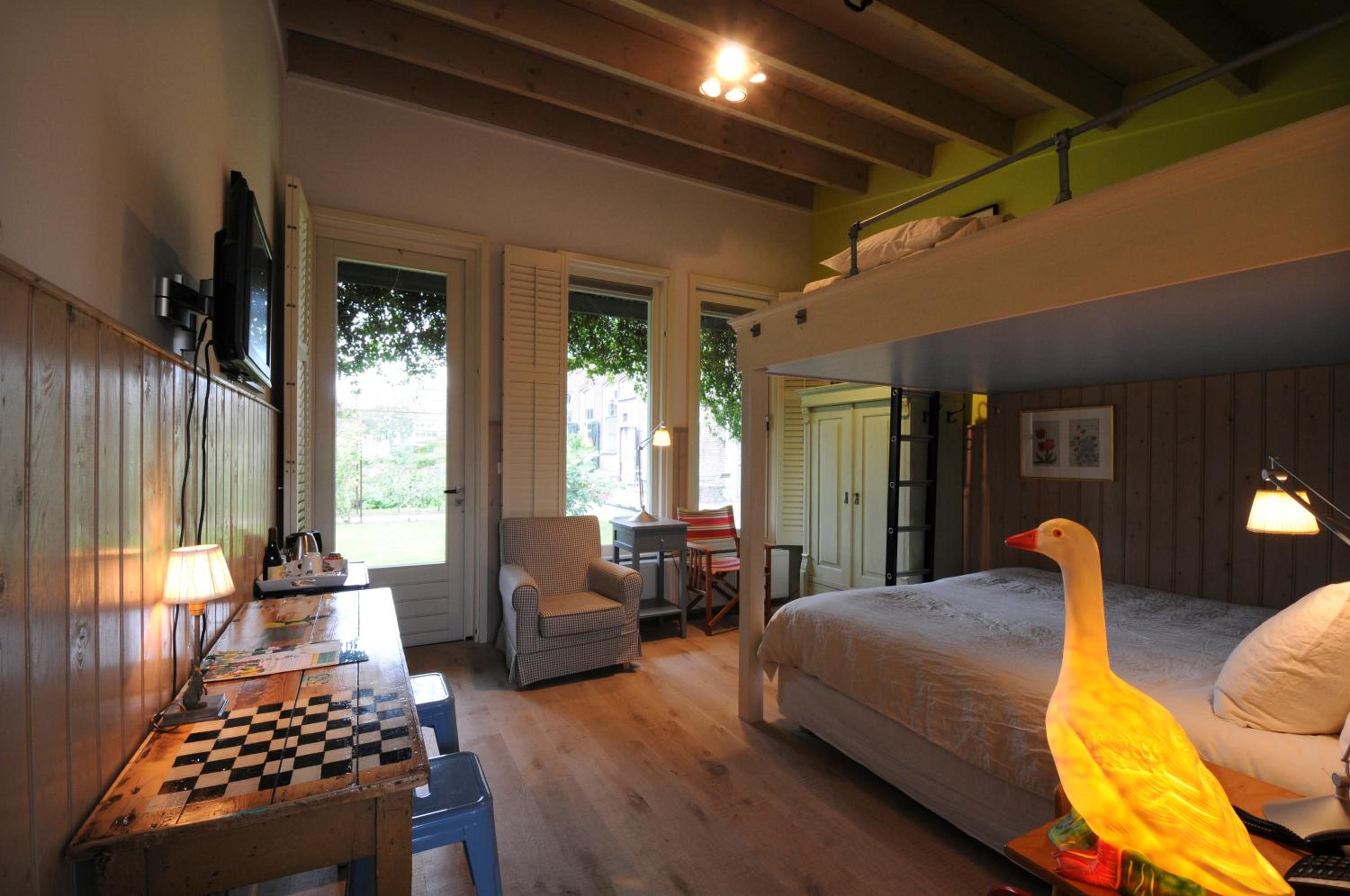 Family Room with Terrace - Photo 1