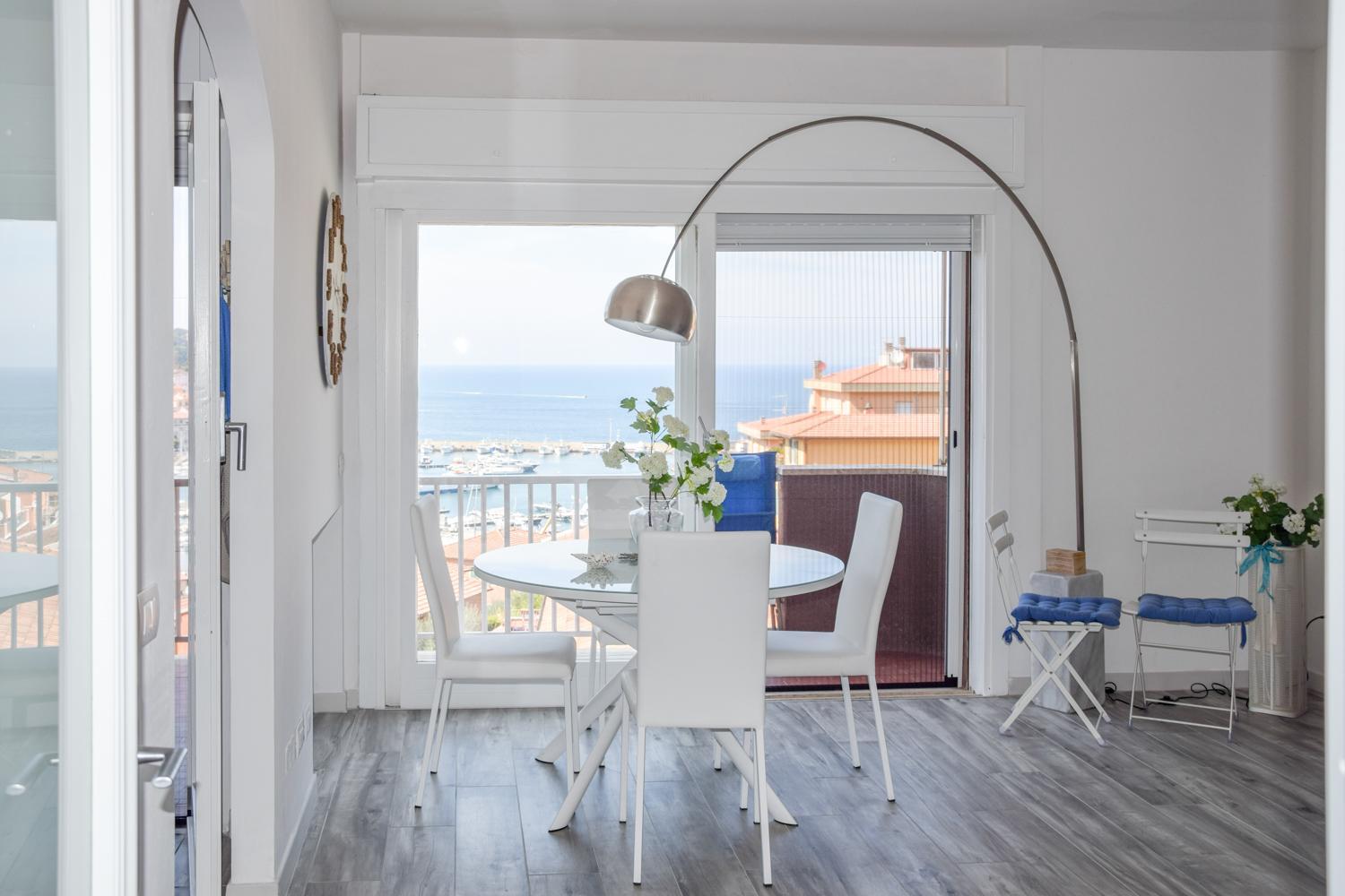 Apartment with Sea View photo 2