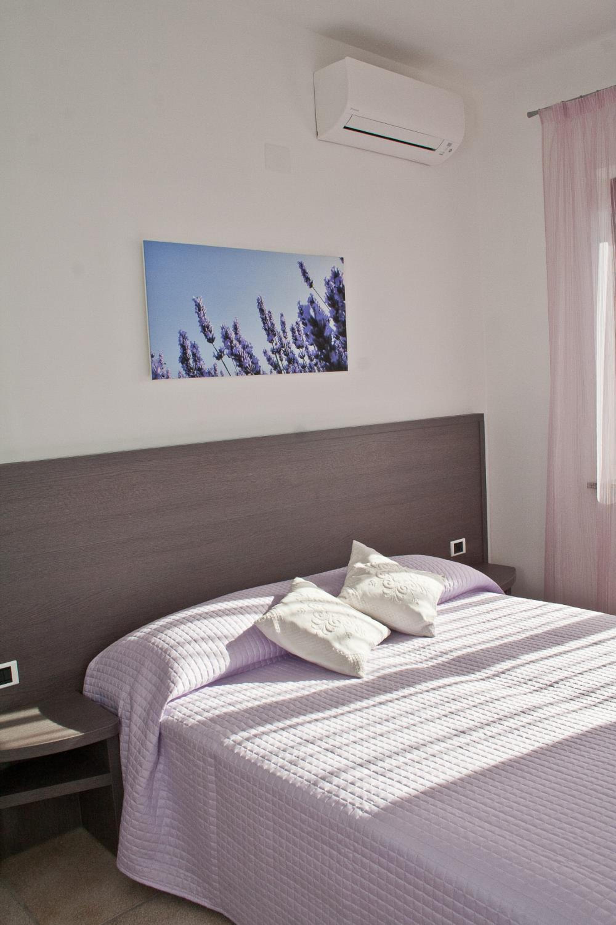 One-Bedroom Apartment (4 Adults) with Terrace and Panoramic View