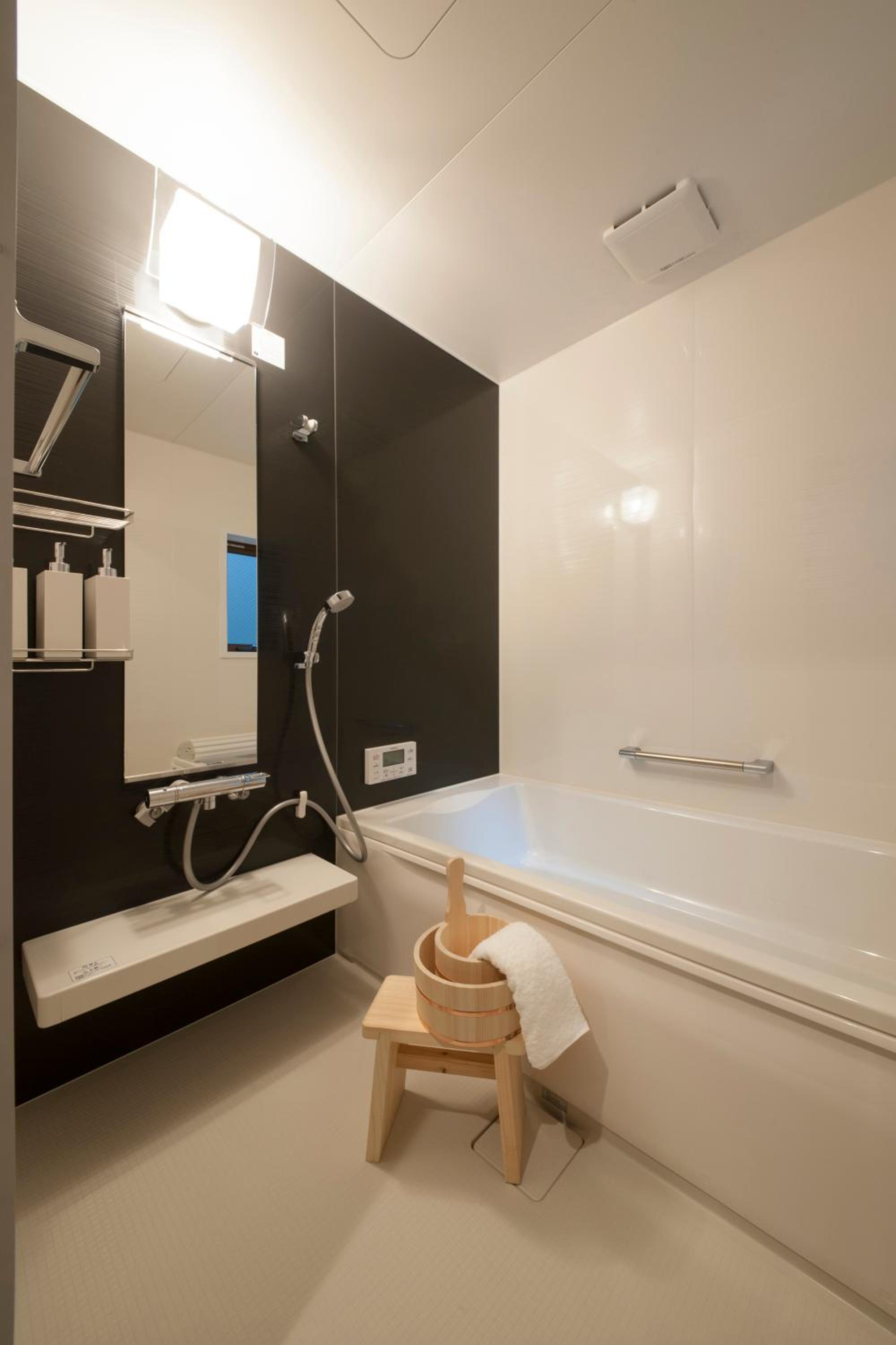 Two-Bedroom House - Photo 24