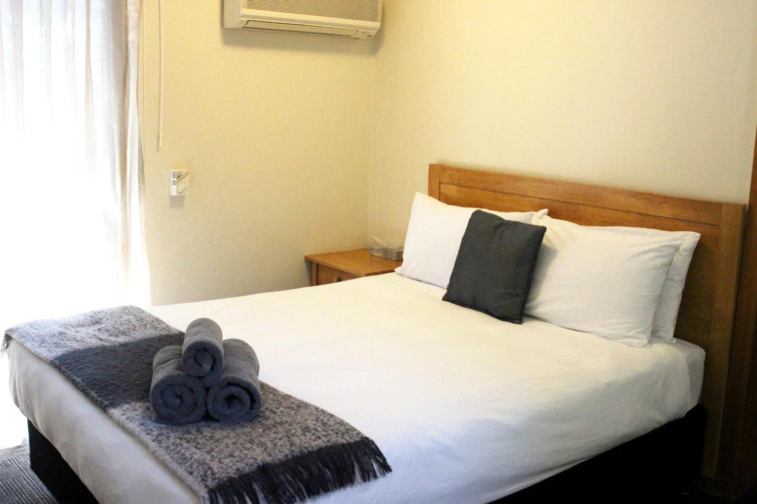 Queen Room - Photo 2