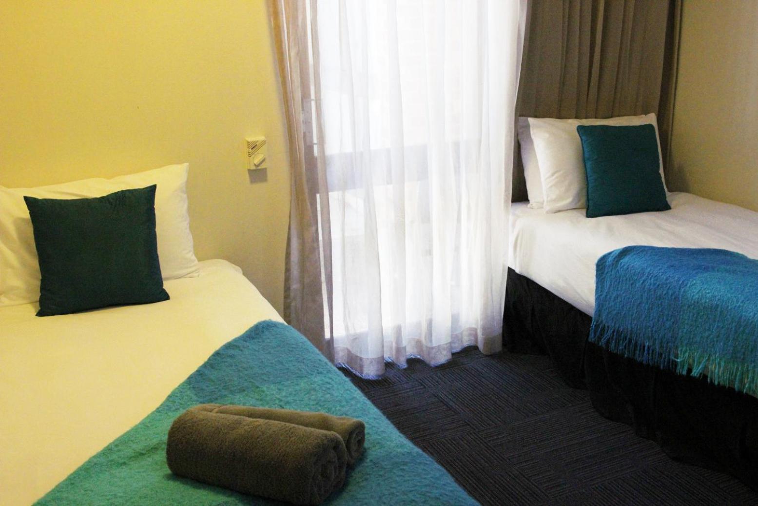 Twin Room - Photo 5