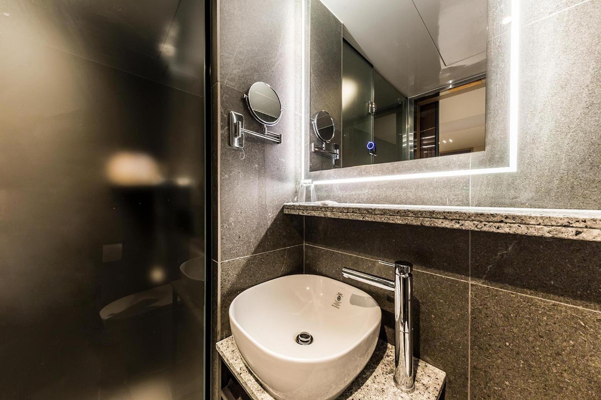 Deluxe Double Room - Photo 7