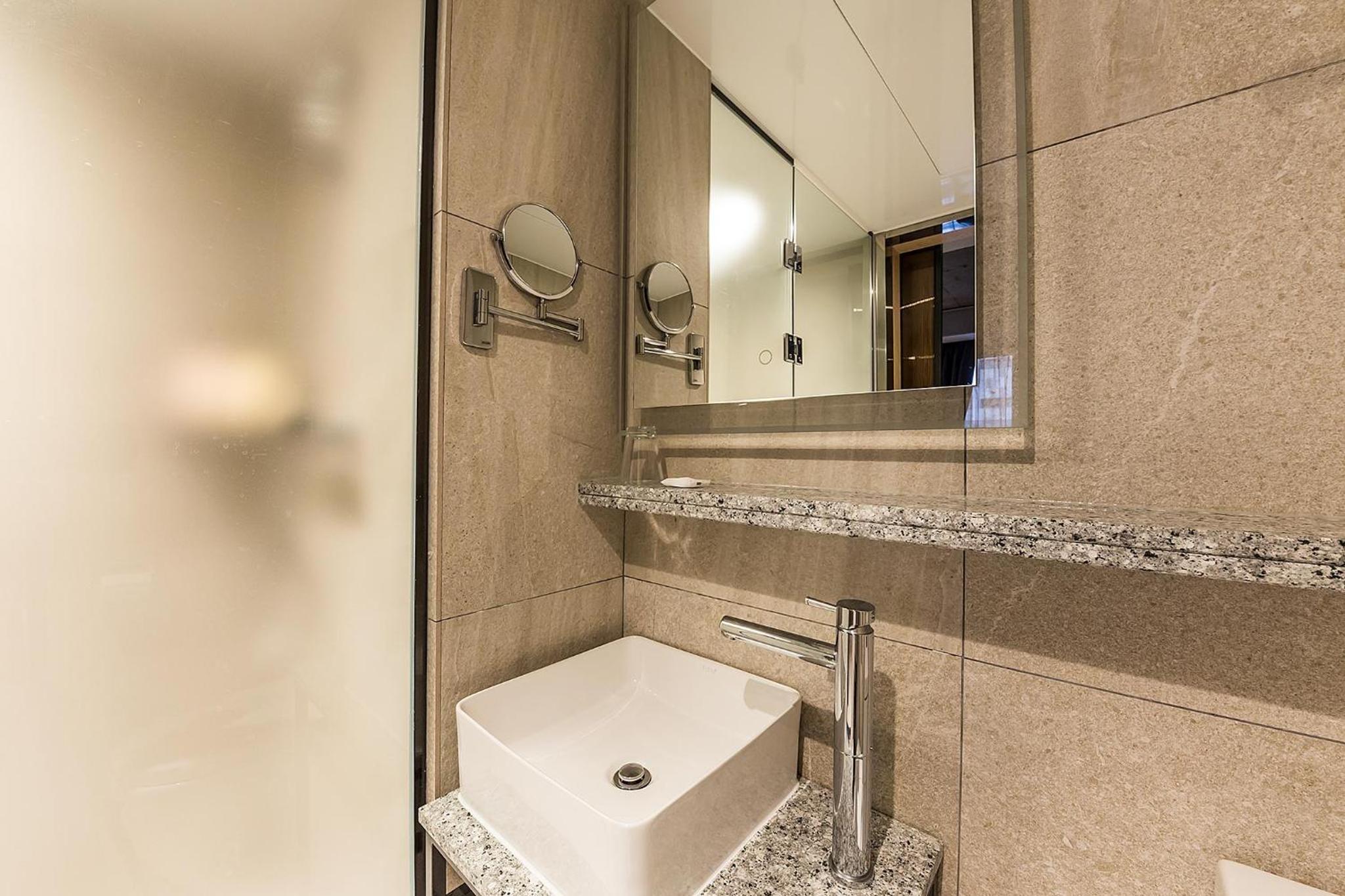 Superior Double Room - Photo 9