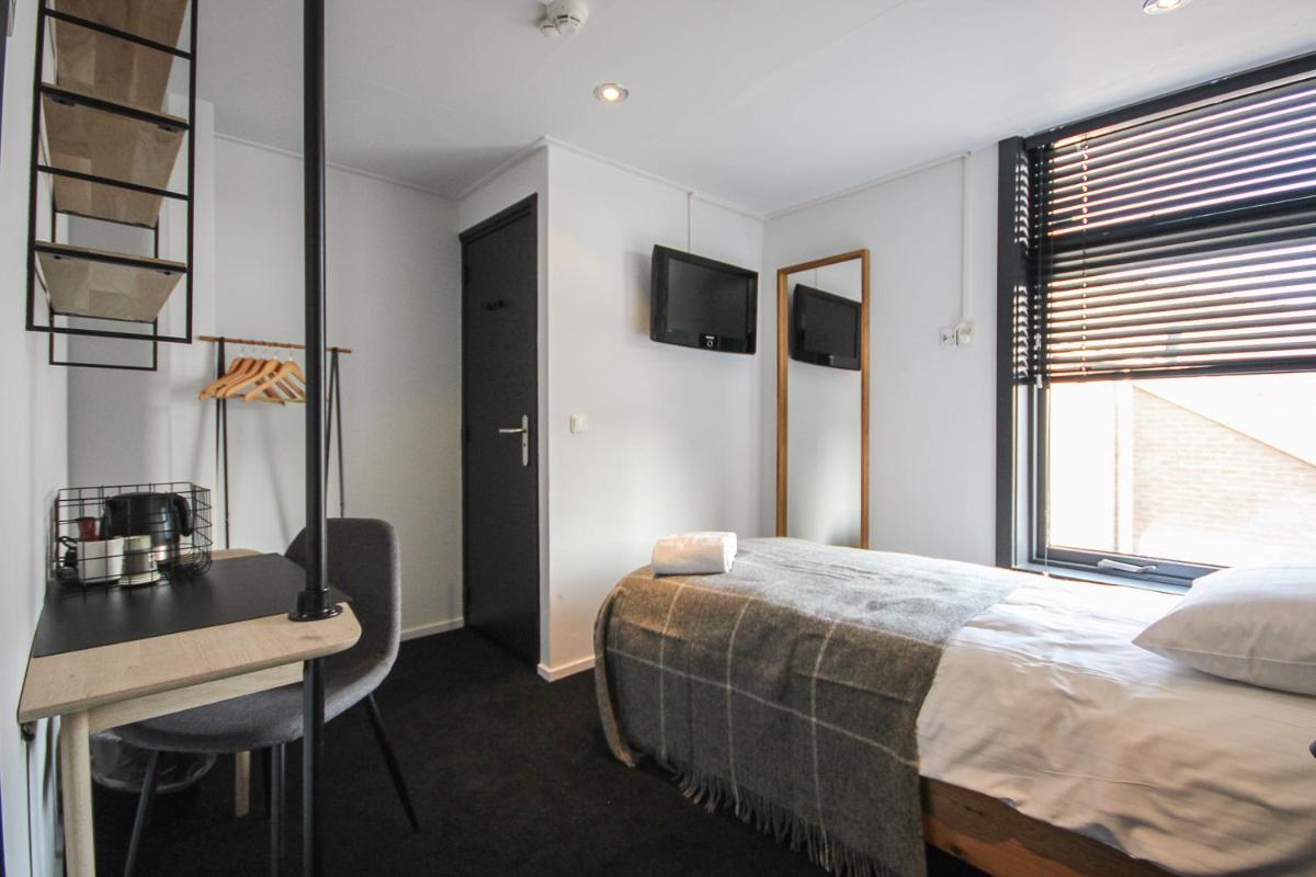 Single Room photo 1