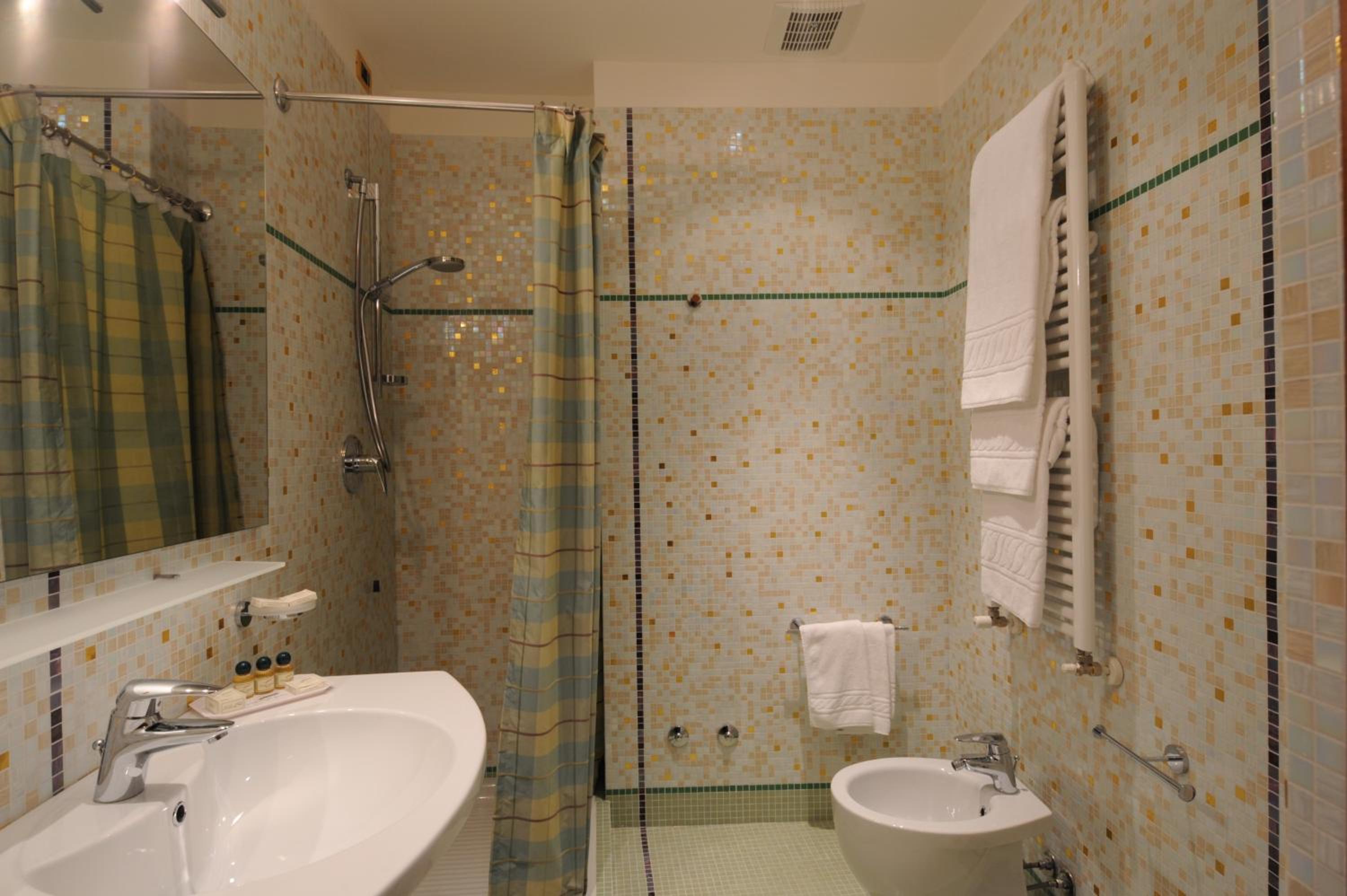 Double Room - Photo 9
