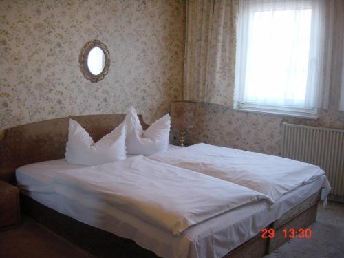 Double Room - Photo 3