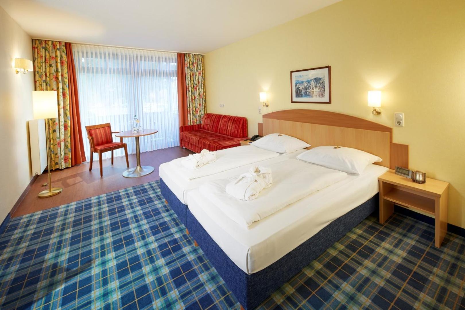 Standard Double Room with Lake View photo 3