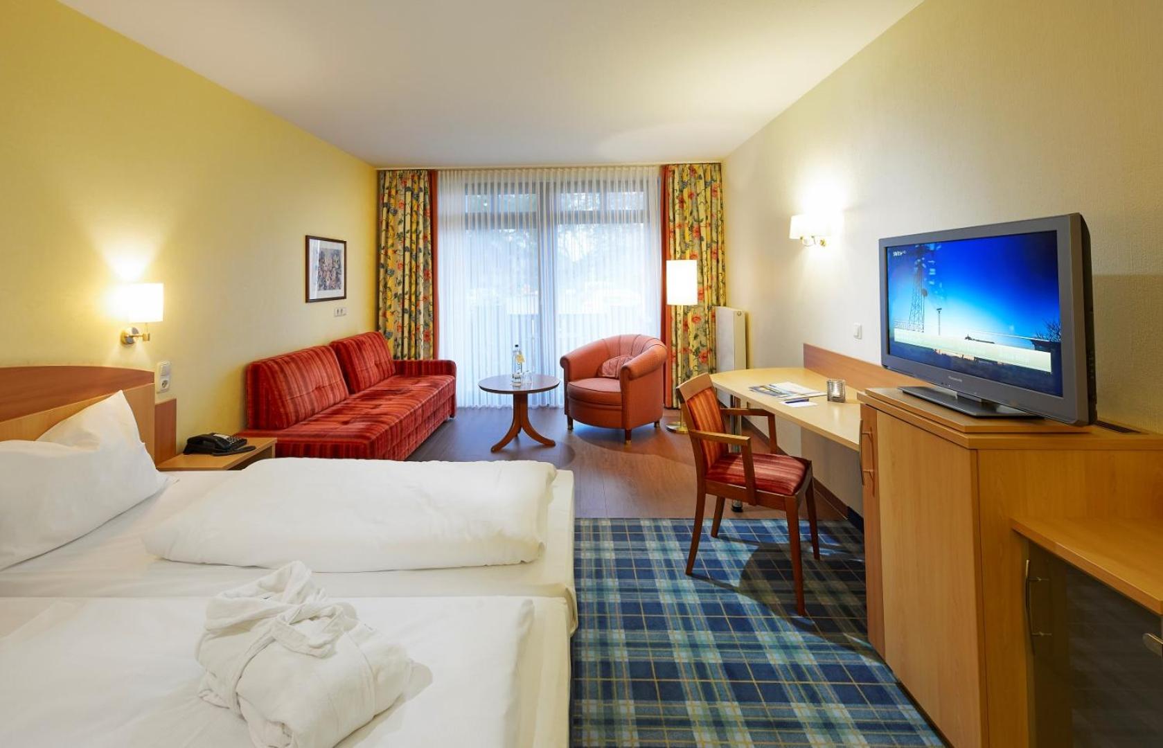 Standard Double Room with Lake View photo 1